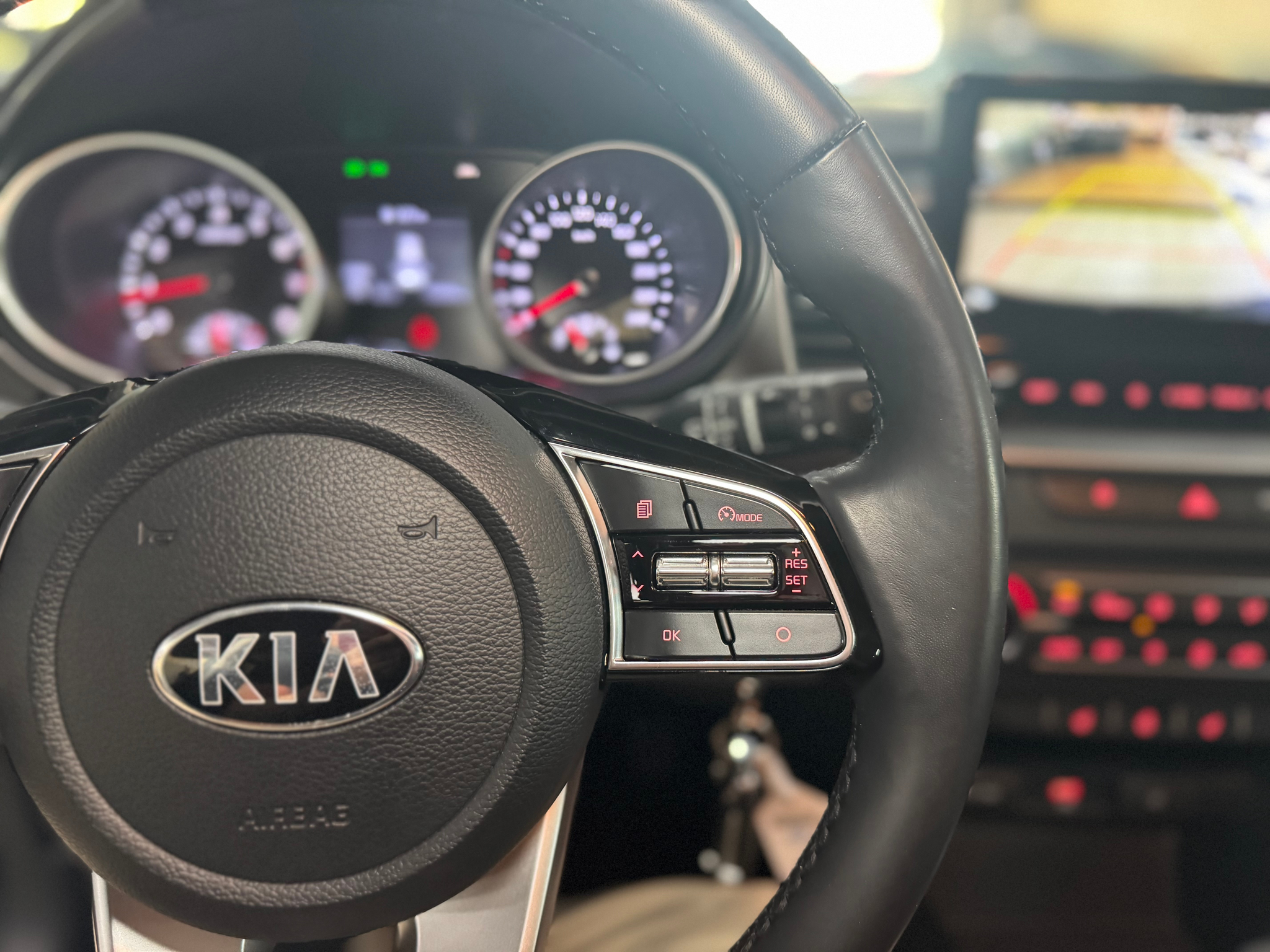 listing desktop thumbnail image 24