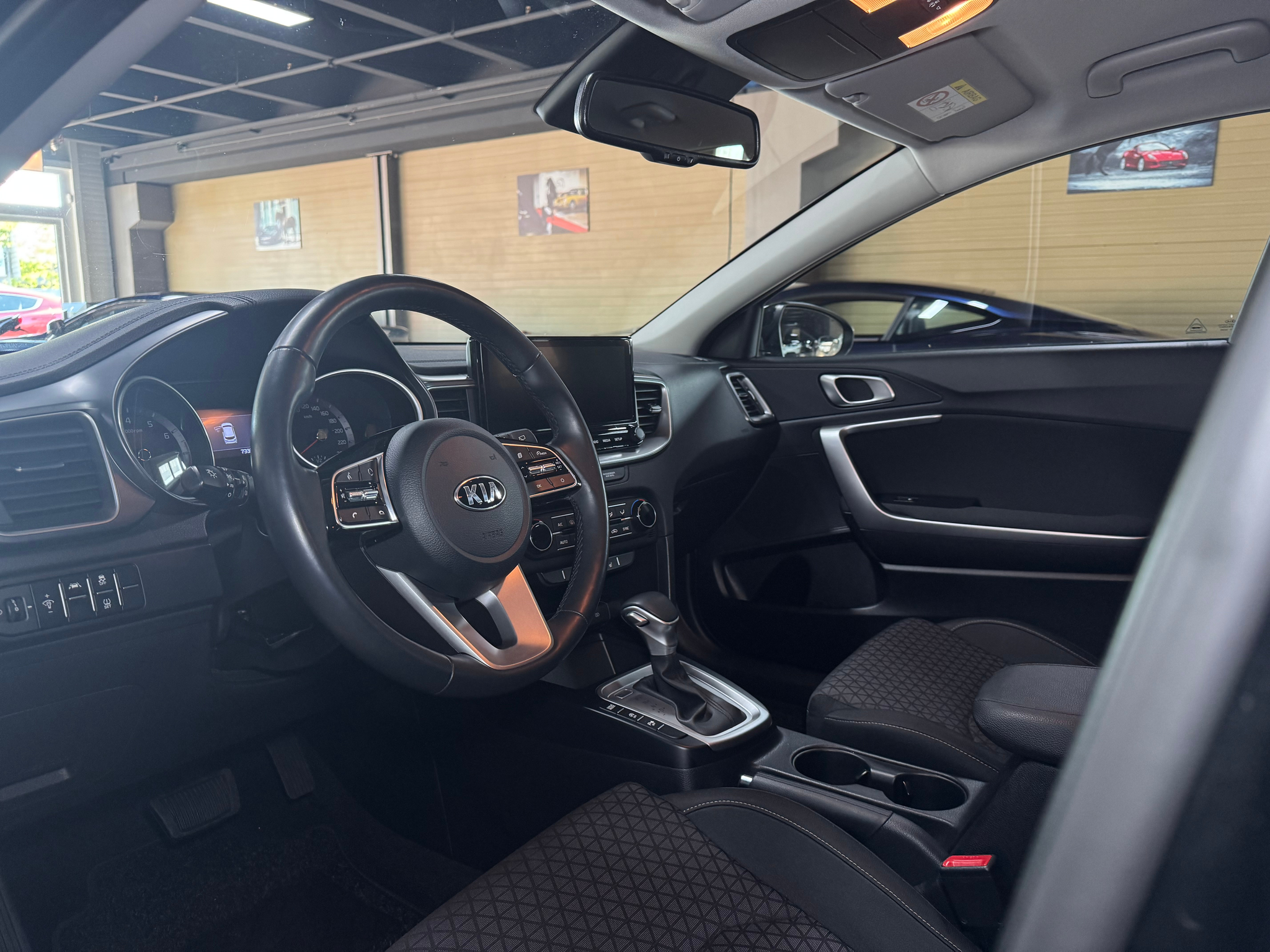 listing desktop thumbnail image 10