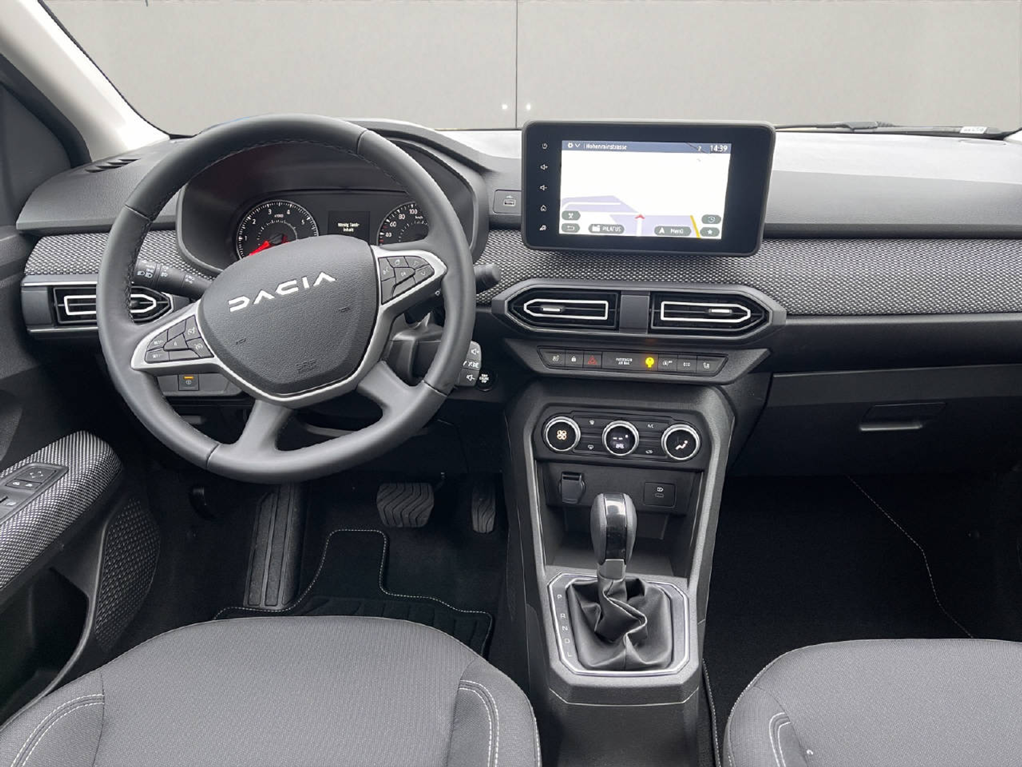 listing desktop thumbnail image 9