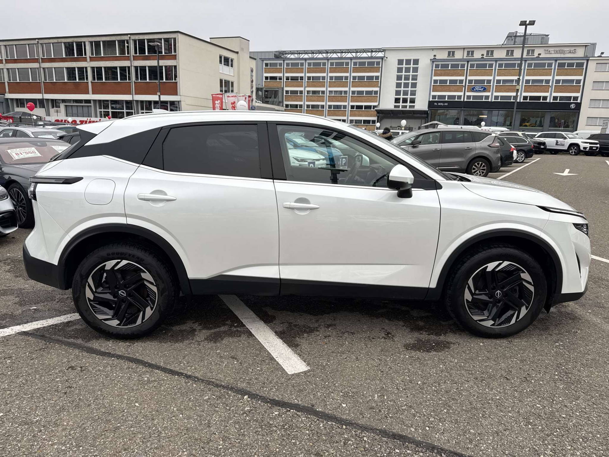 listing desktop thumbnail image 10