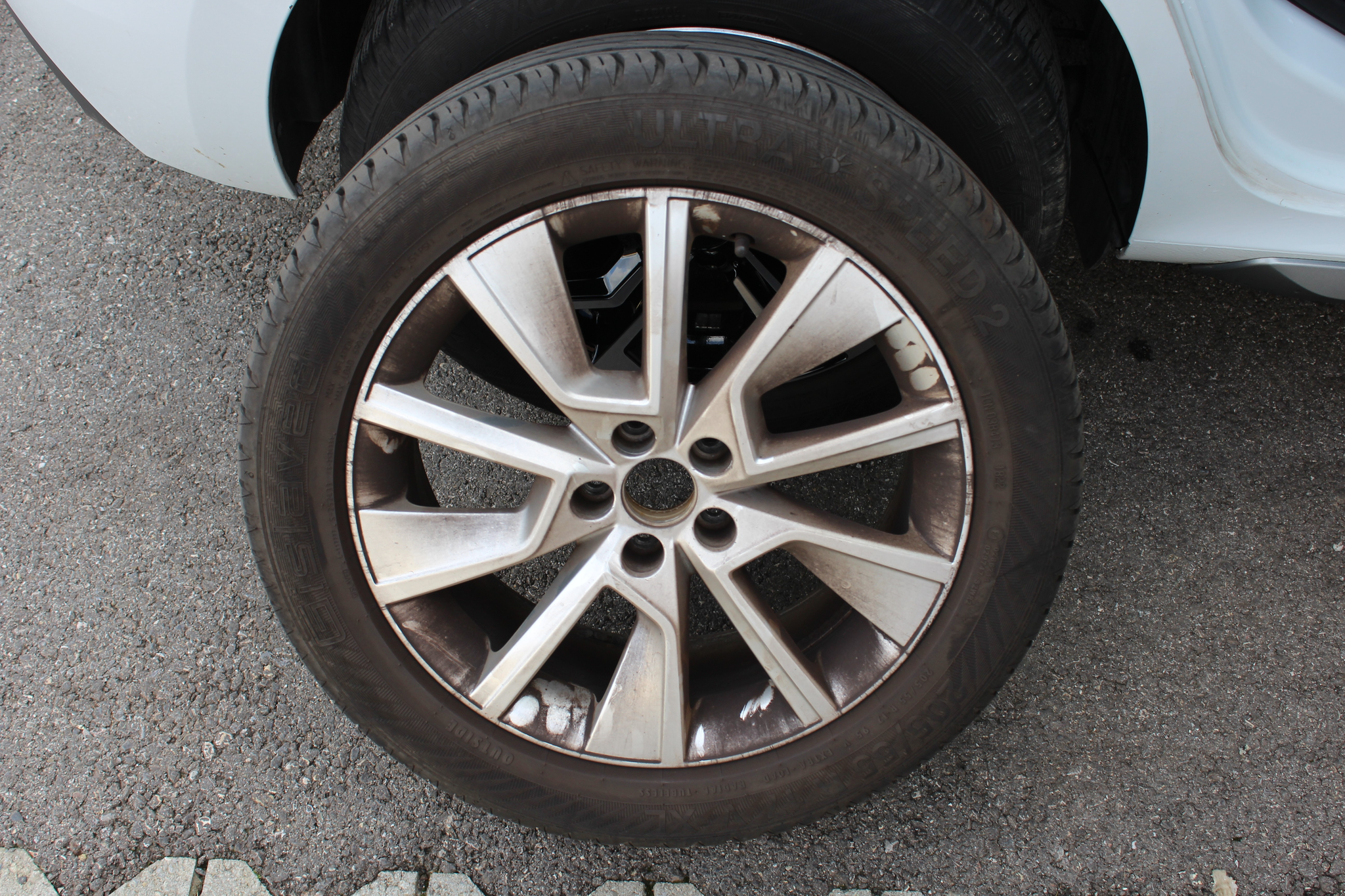 listing desktop thumbnail image 23