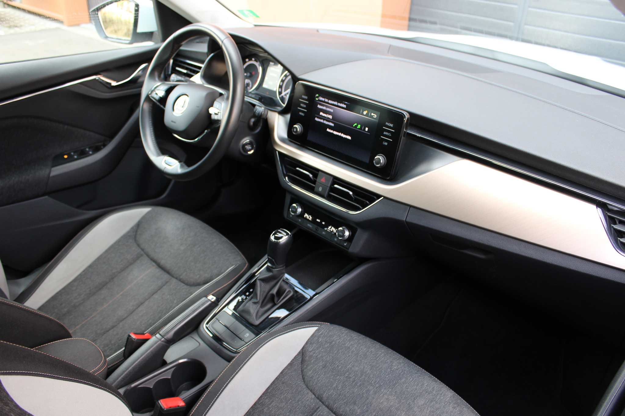 listing desktop thumbnail image 22