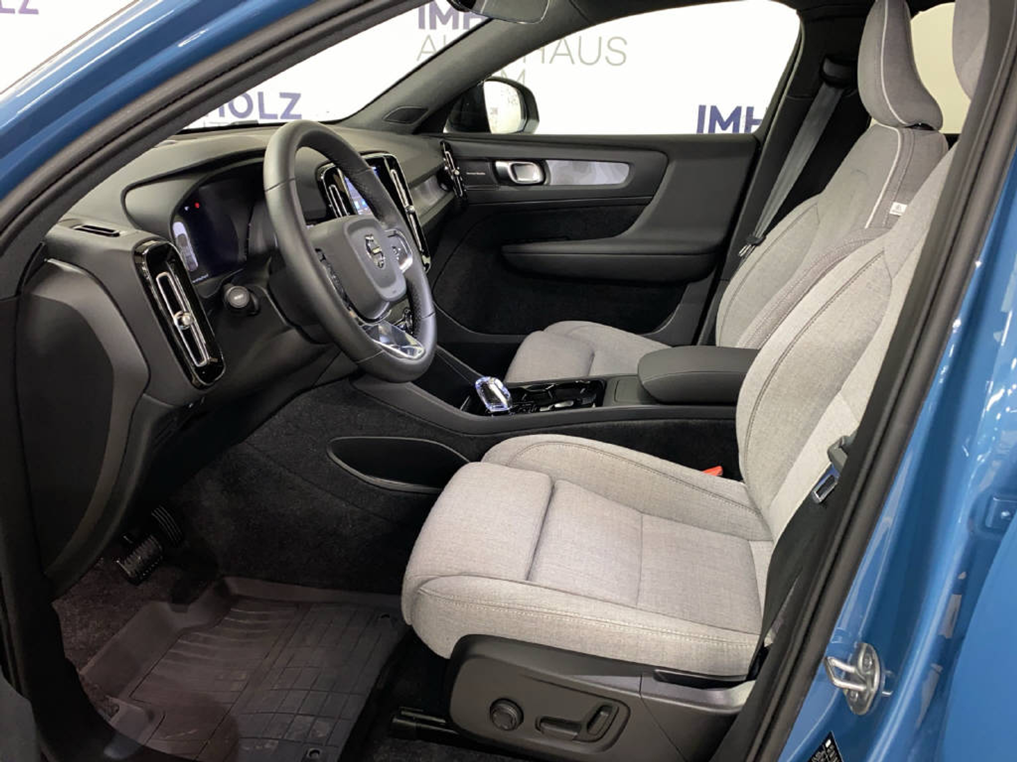 listing desktop thumbnail image 15