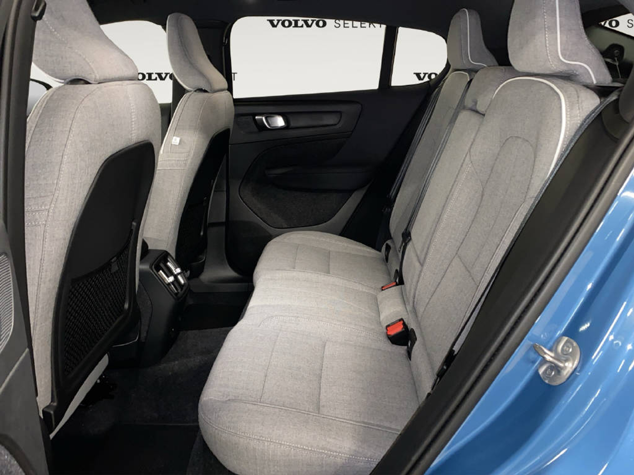 listing desktop thumbnail image 12