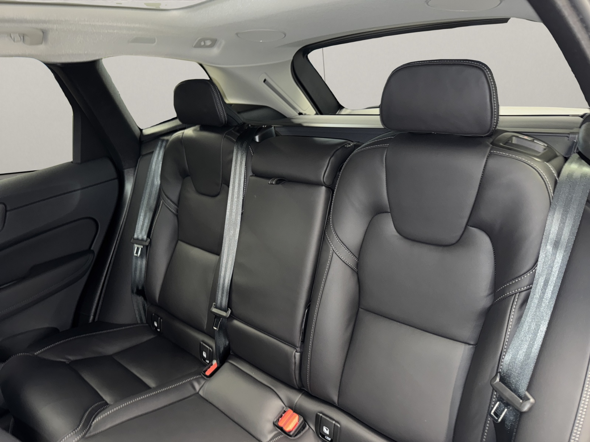 listing desktop thumbnail image 10