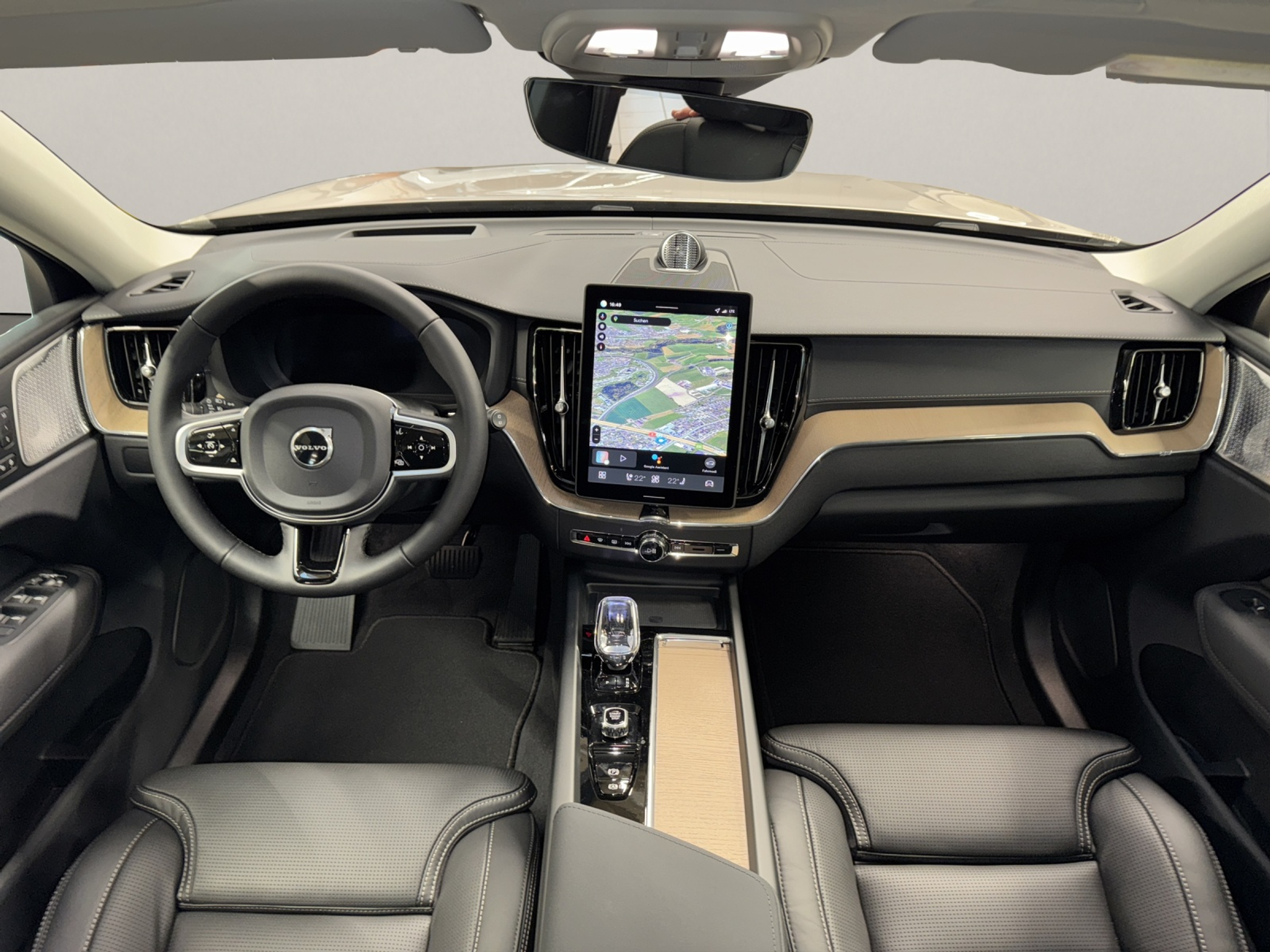 listing desktop thumbnail image 12