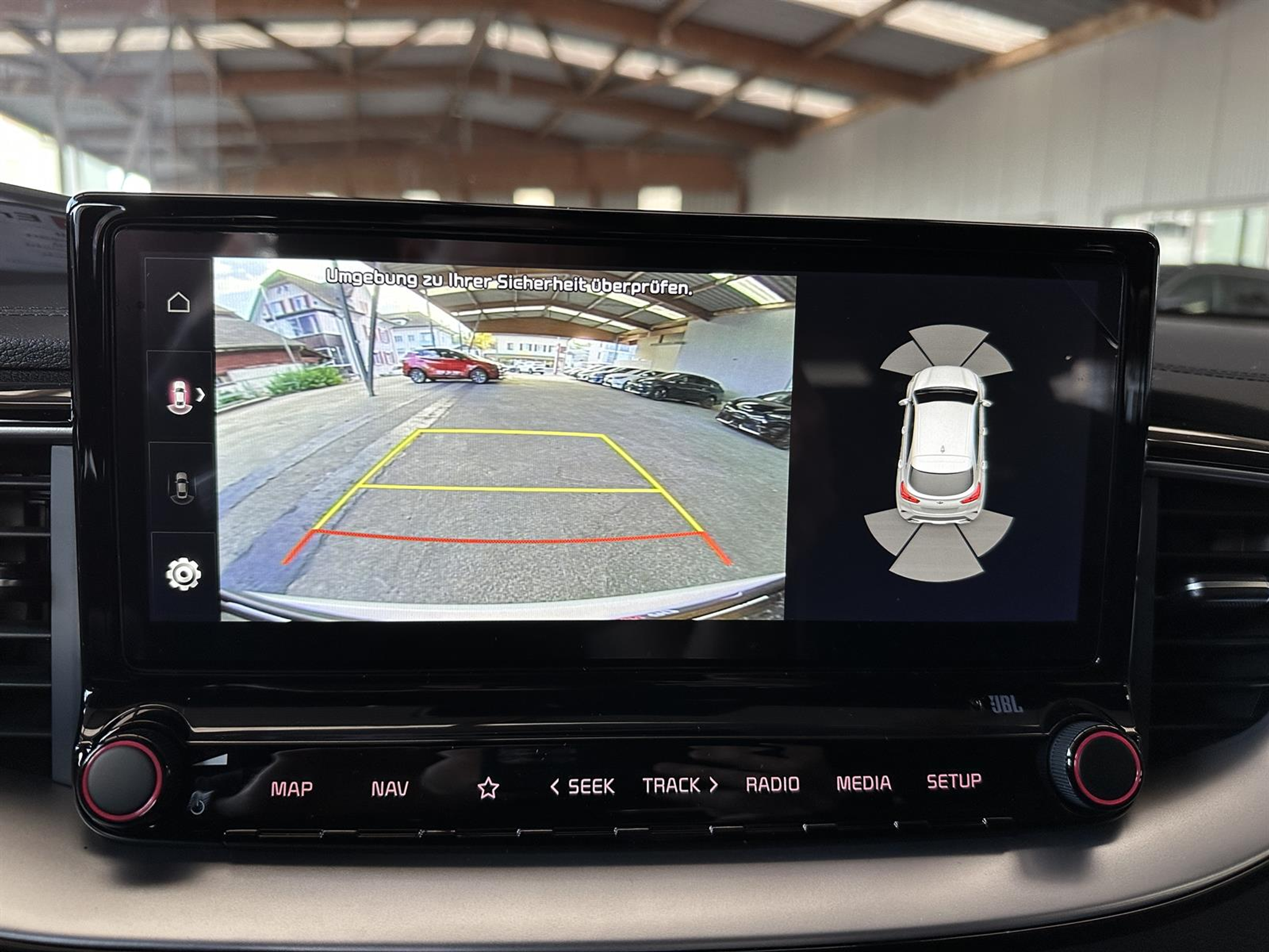 listing desktop thumbnail image 11