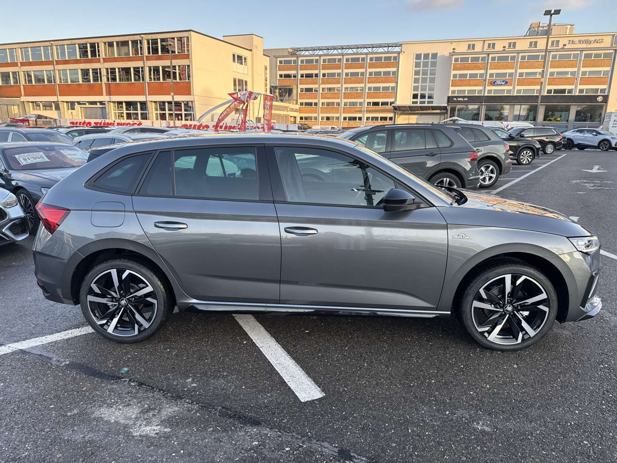 listing desktop thumbnail image 10