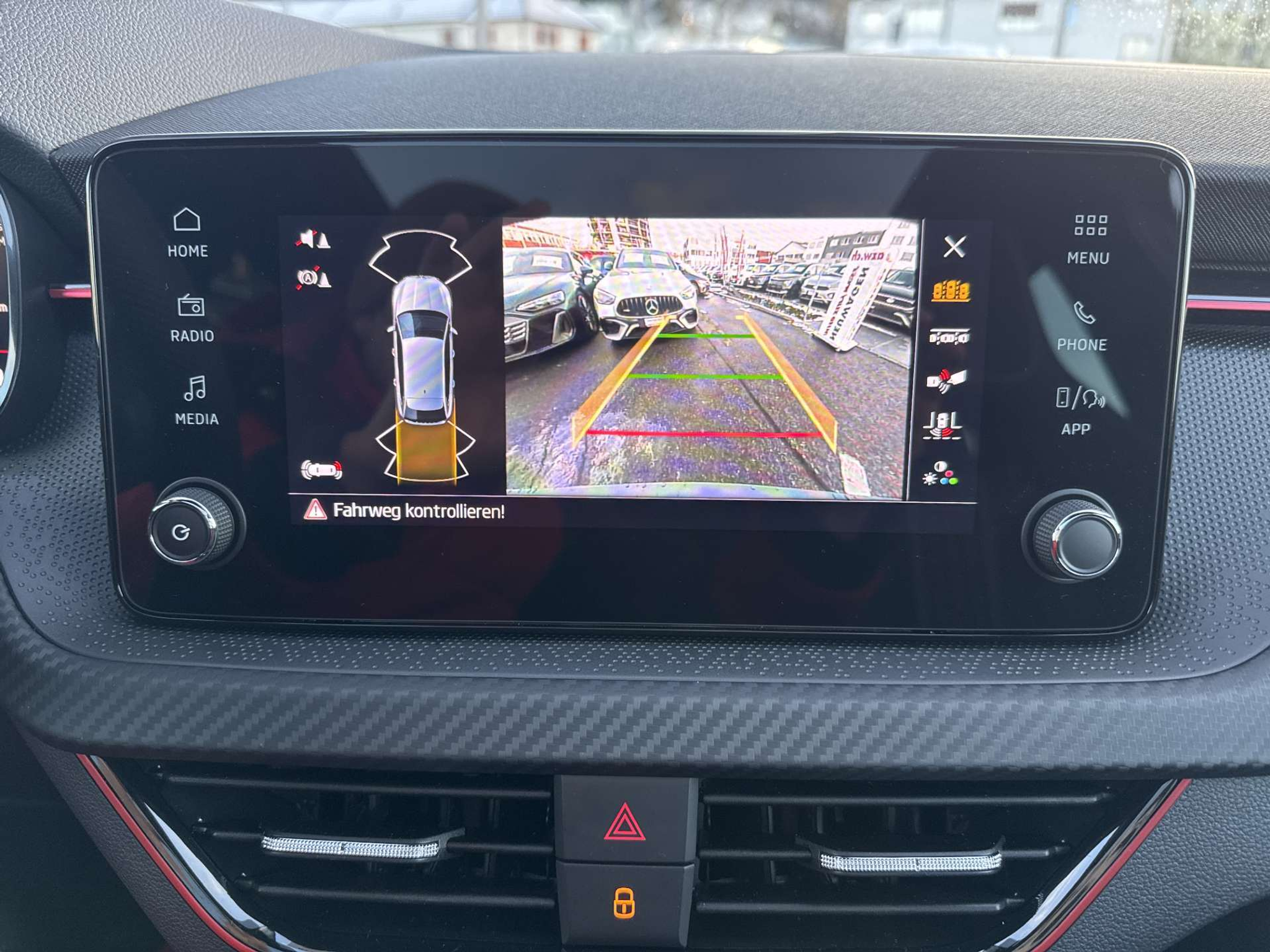 listing desktop thumbnail image 9