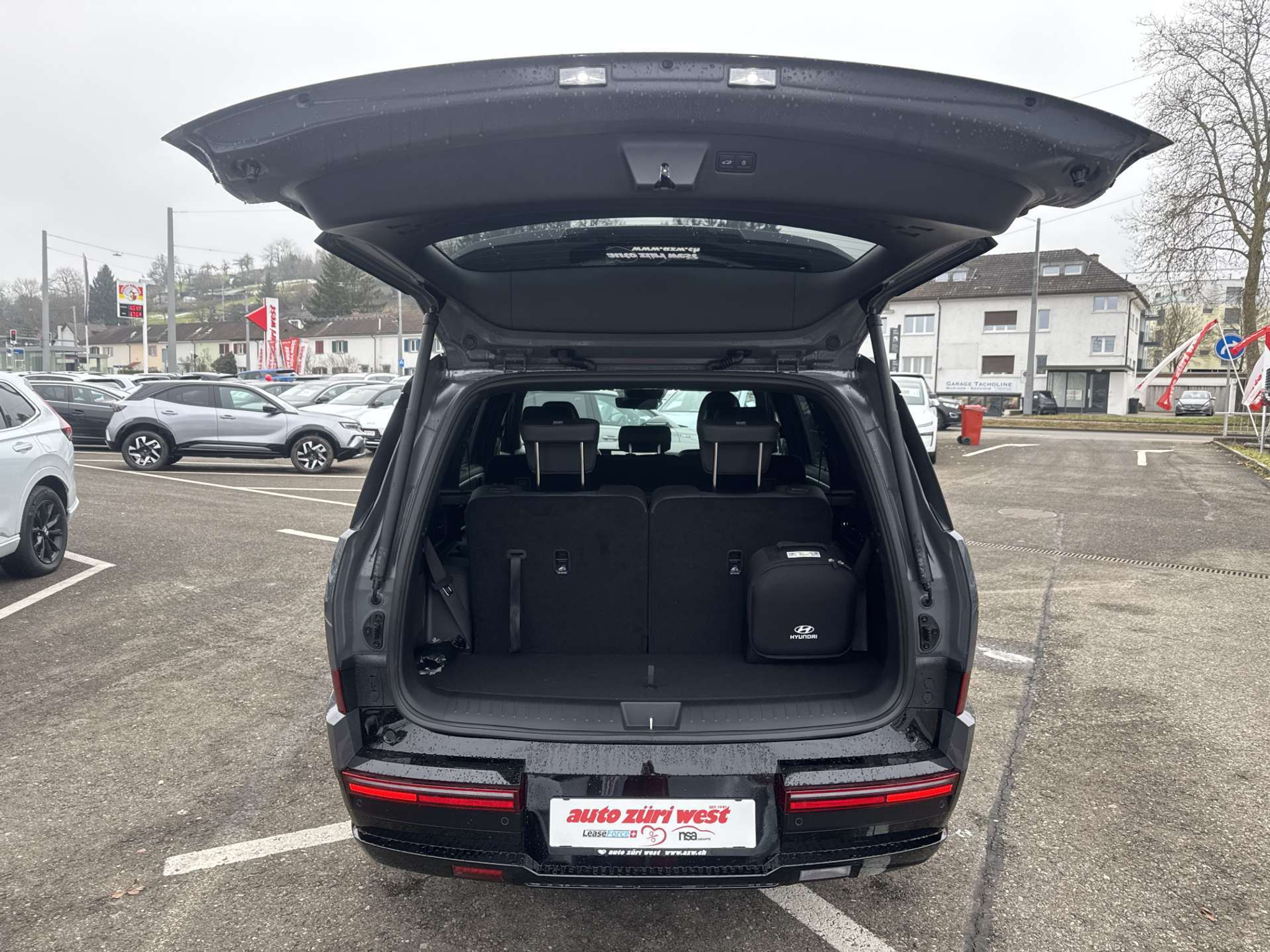 listing desktop thumbnail image 7