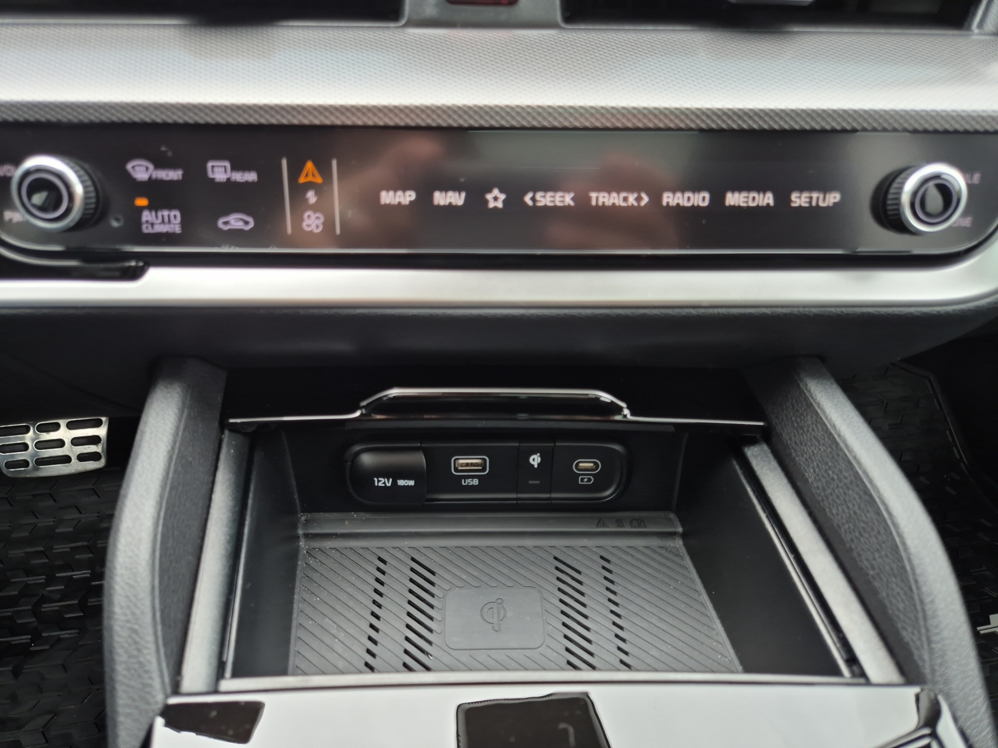 listing desktop thumbnail image 17