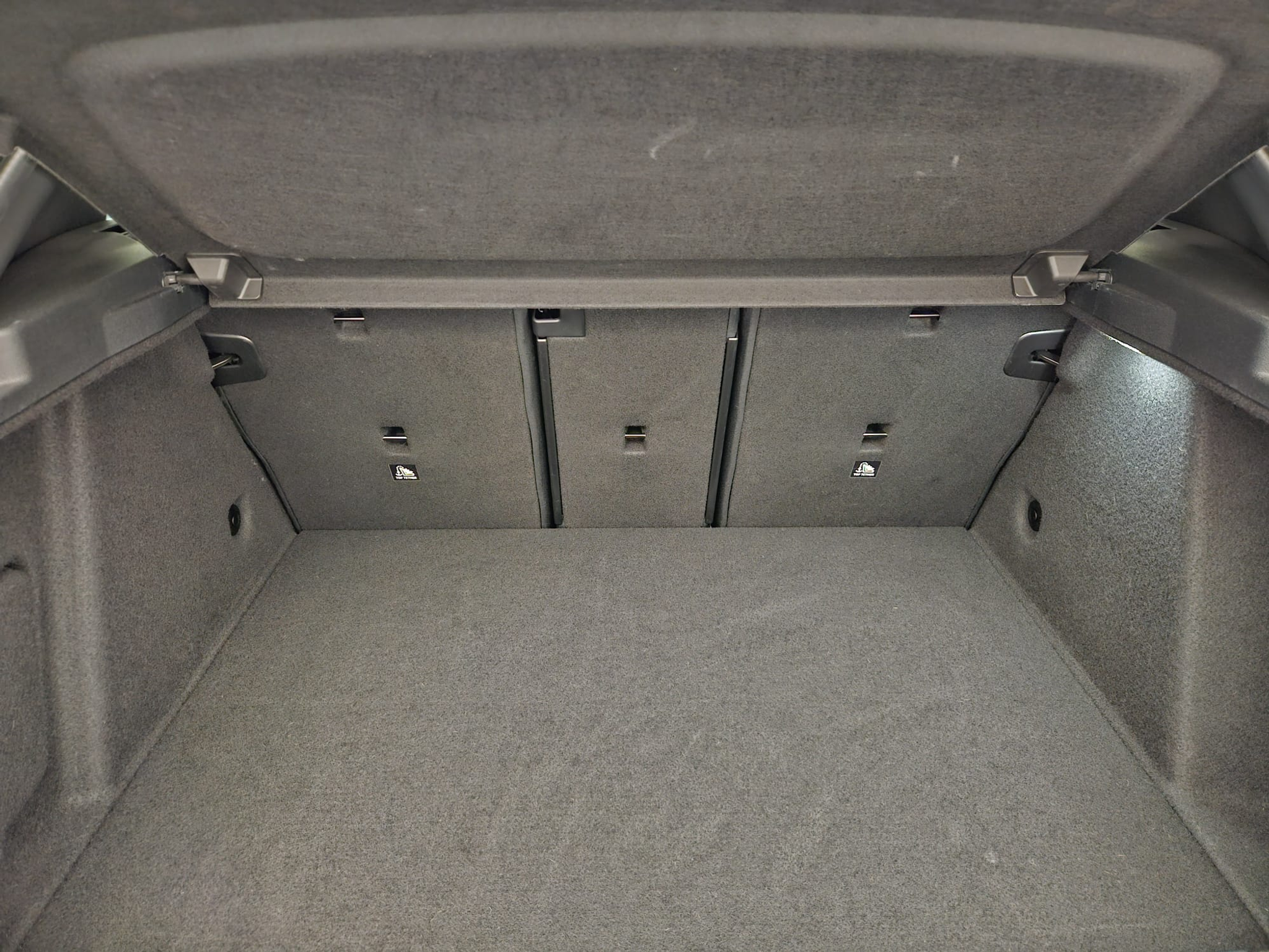 listing desktop thumbnail image 14