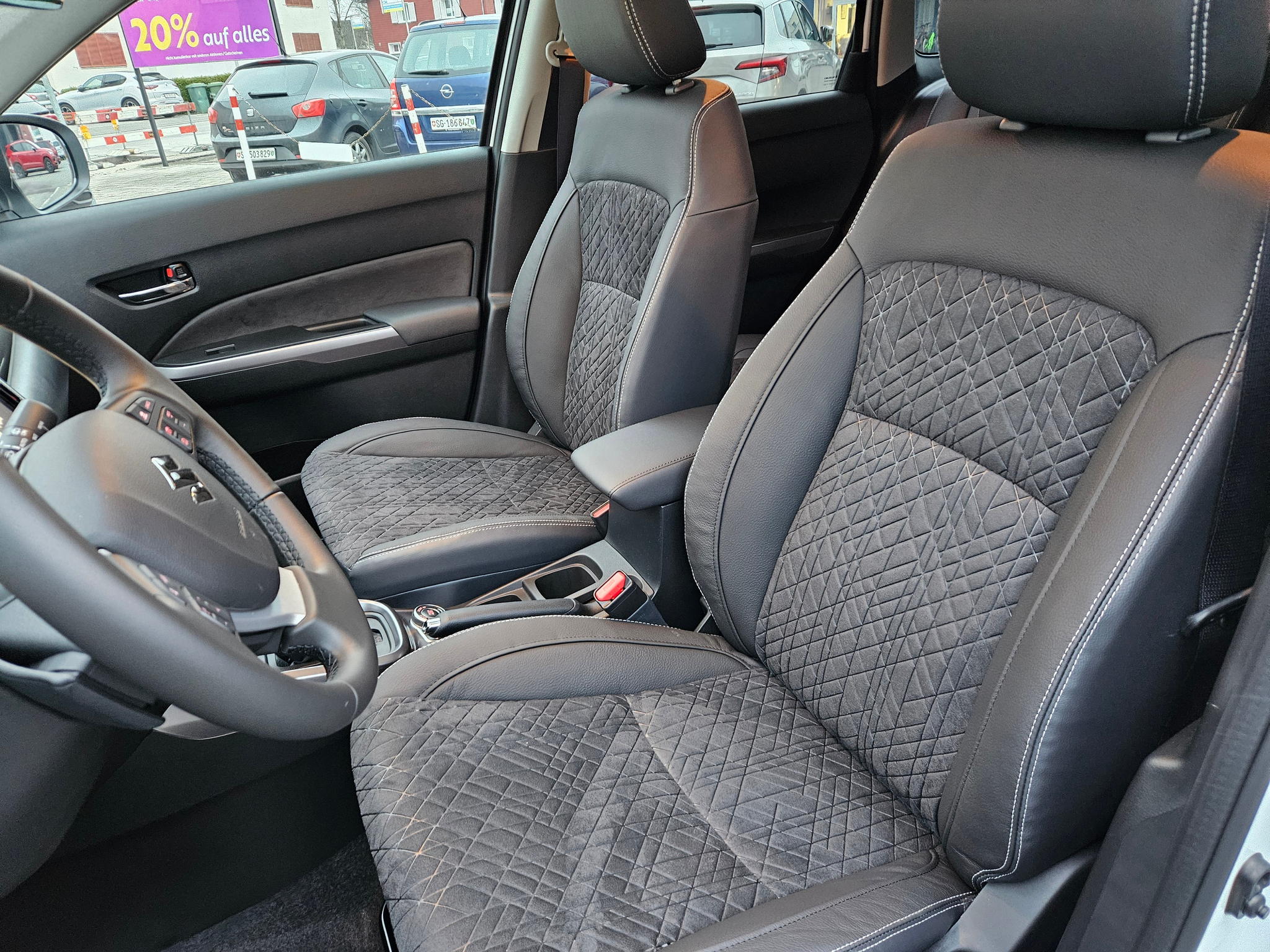 listing desktop thumbnail image 15