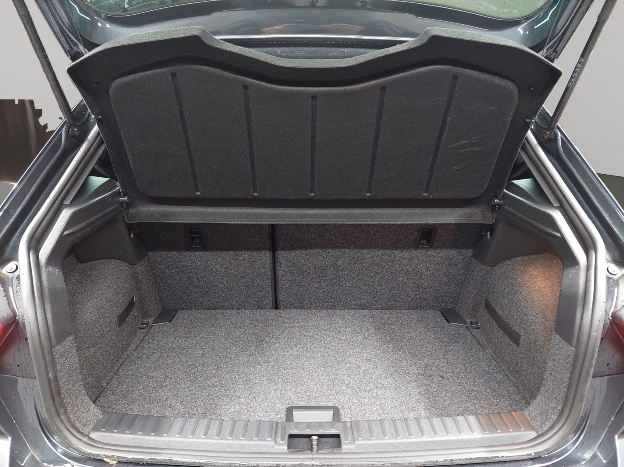 listing desktop thumbnail image 10