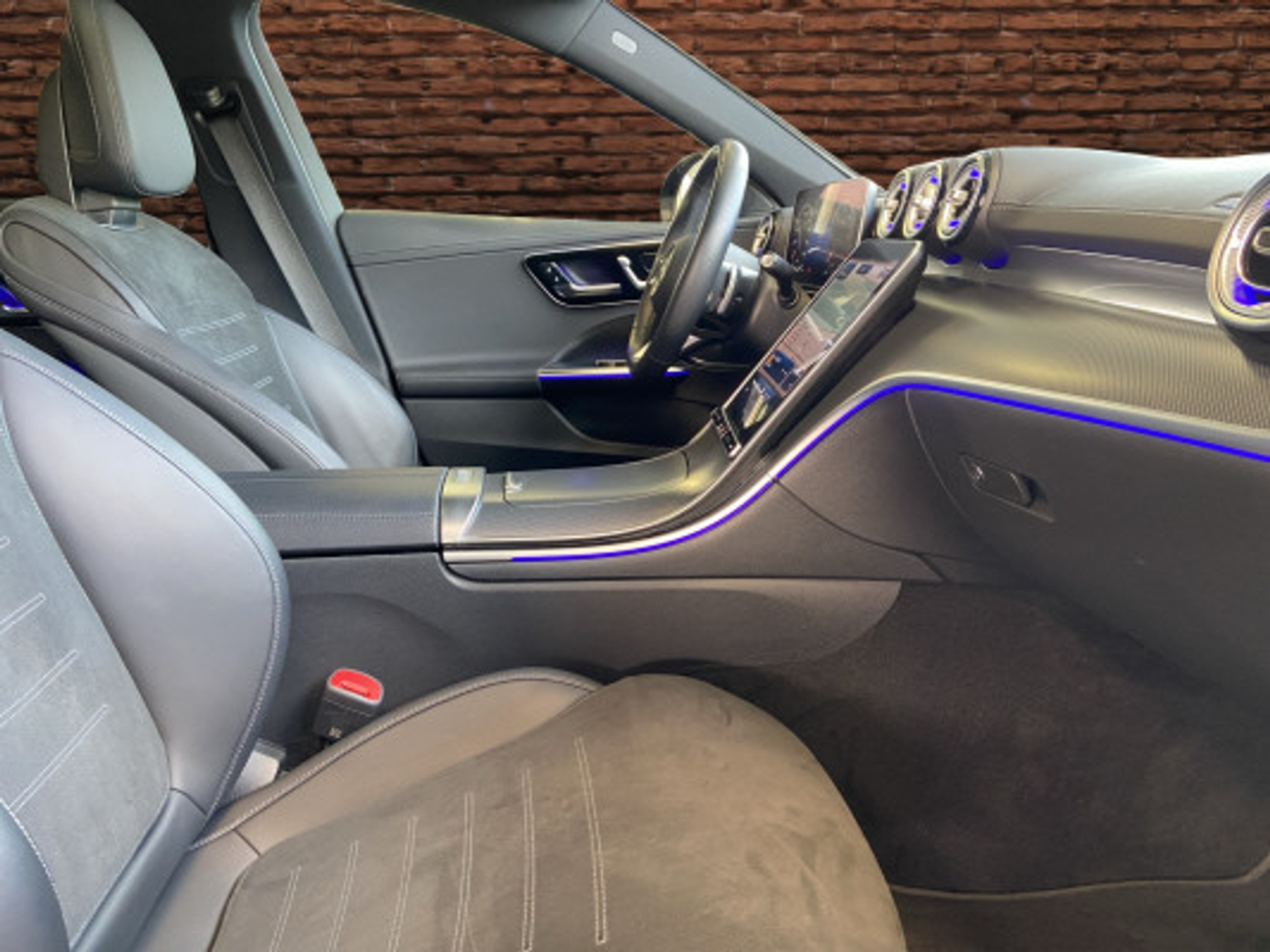 listing desktop thumbnail image 12