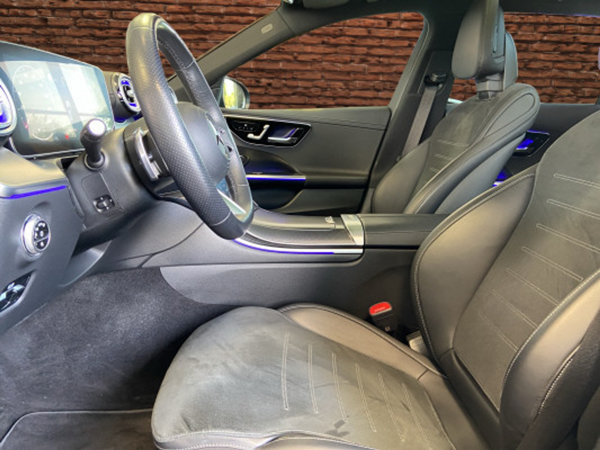 listing desktop thumbnail image 11