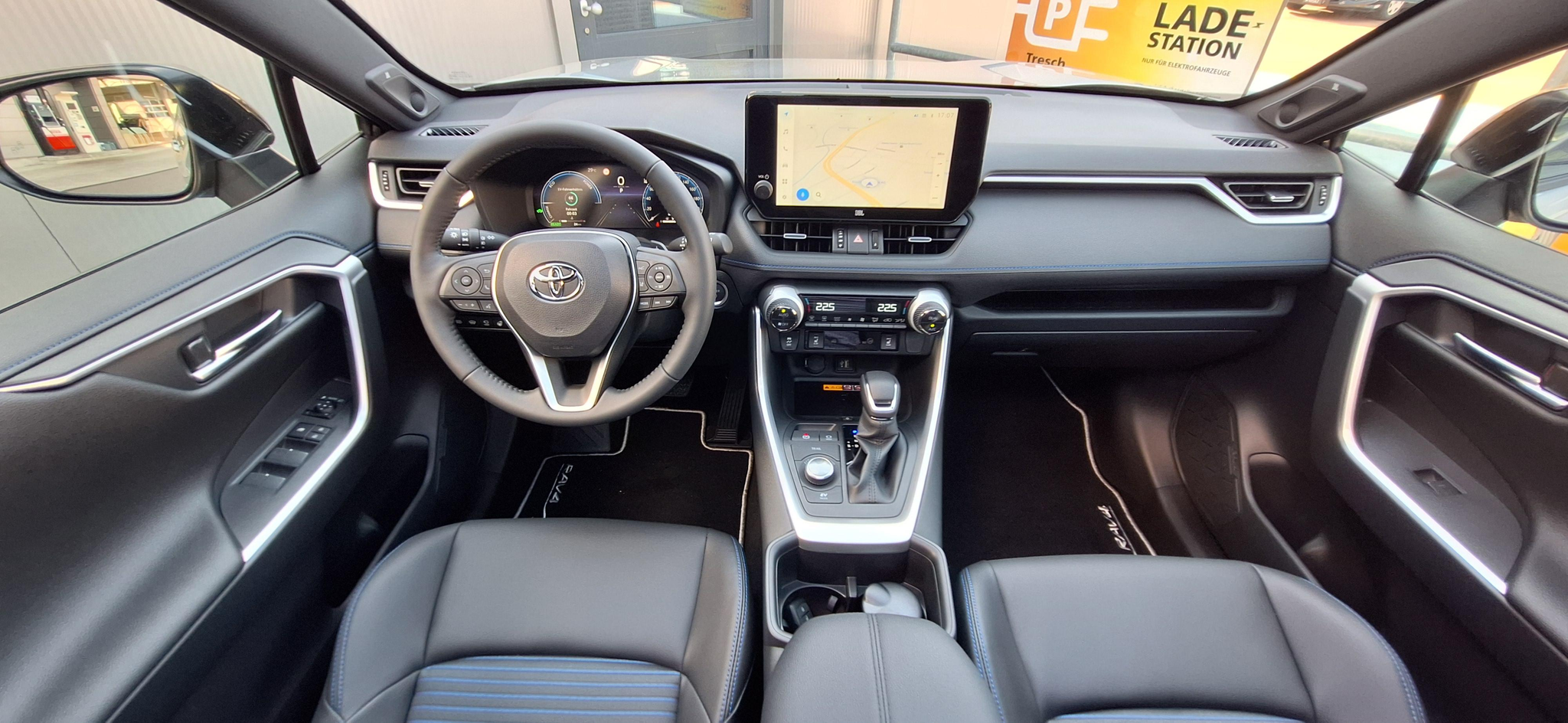 listing desktop thumbnail image 10