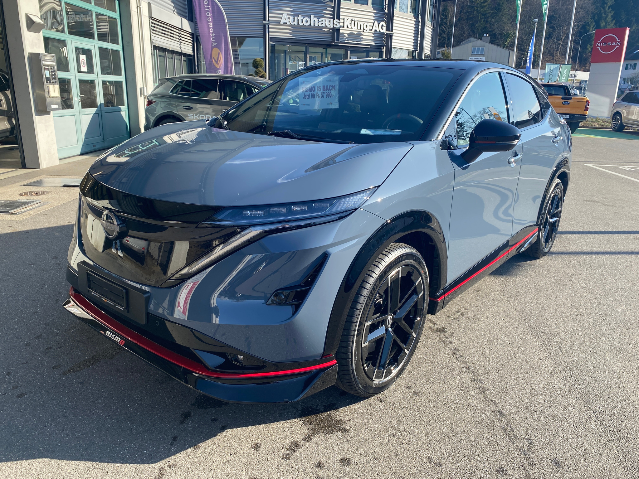 listing desktop thumbnail image 1