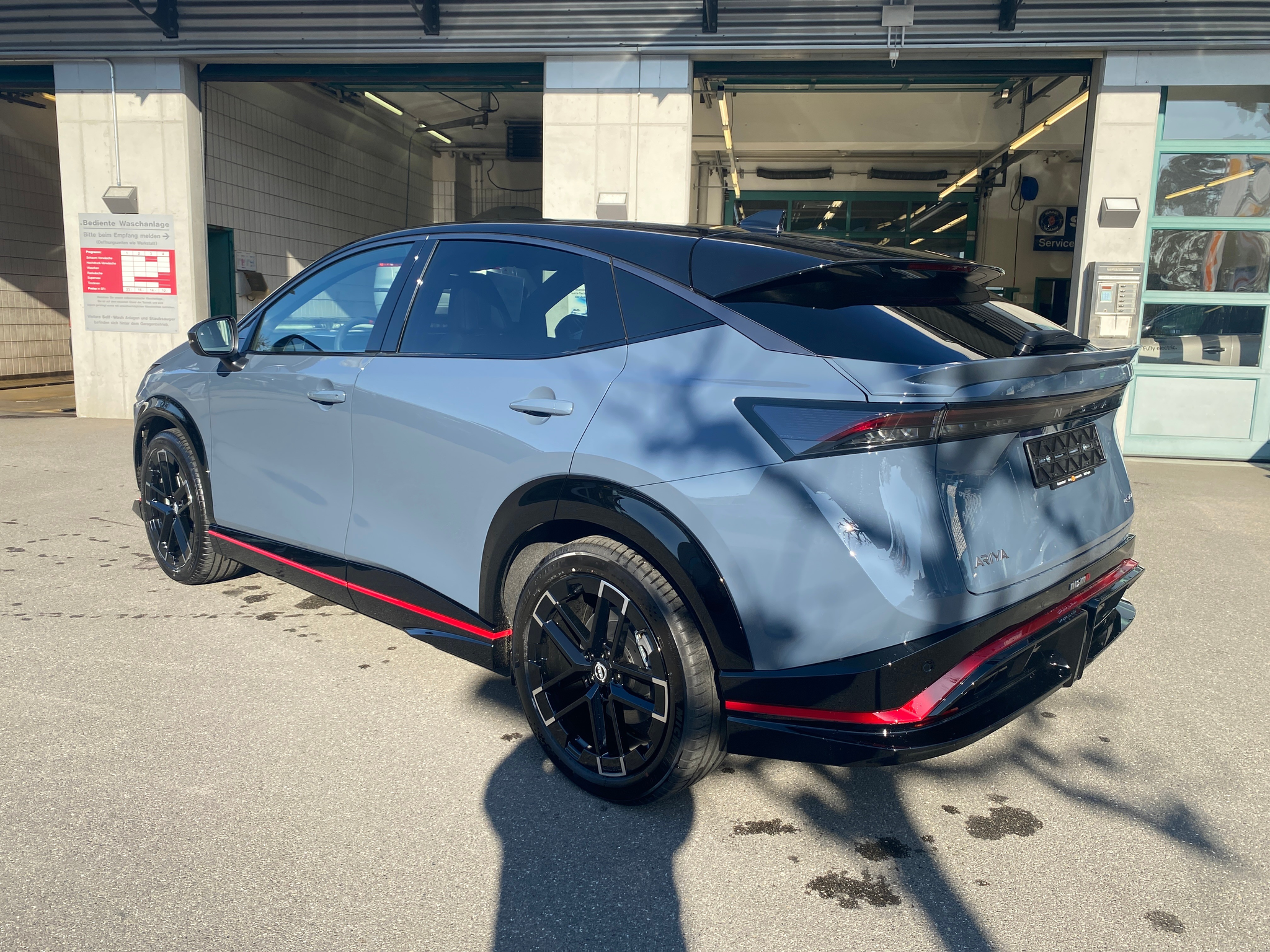 listing desktop thumbnail image 7