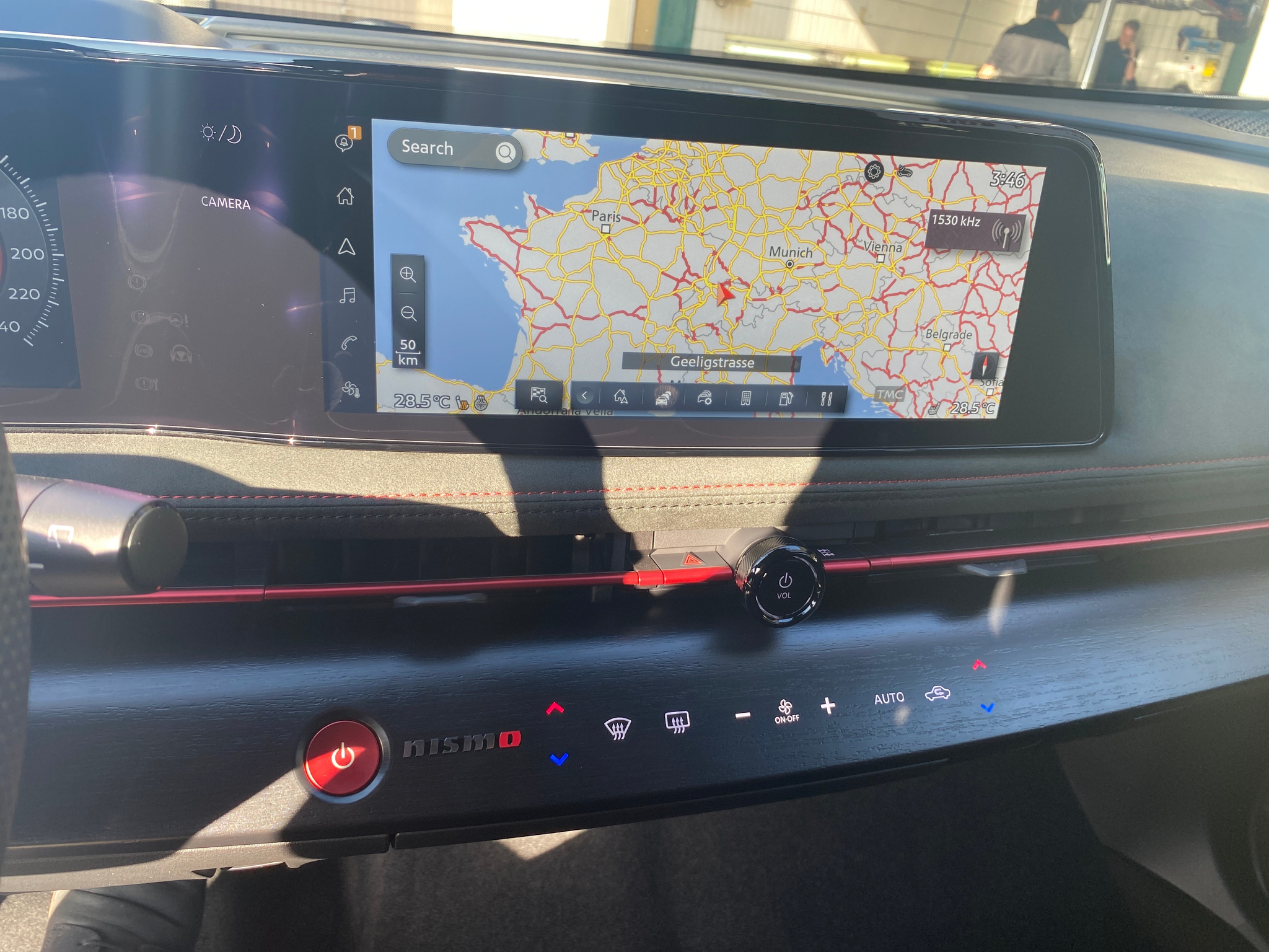 listing desktop thumbnail image 12