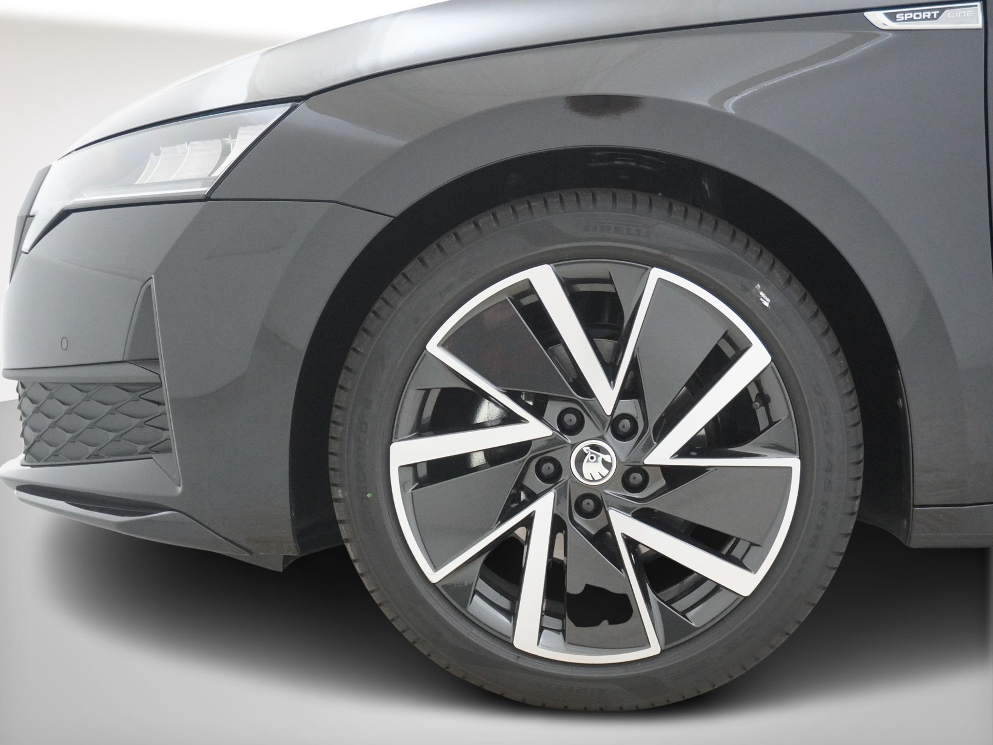 listing desktop thumbnail image 9