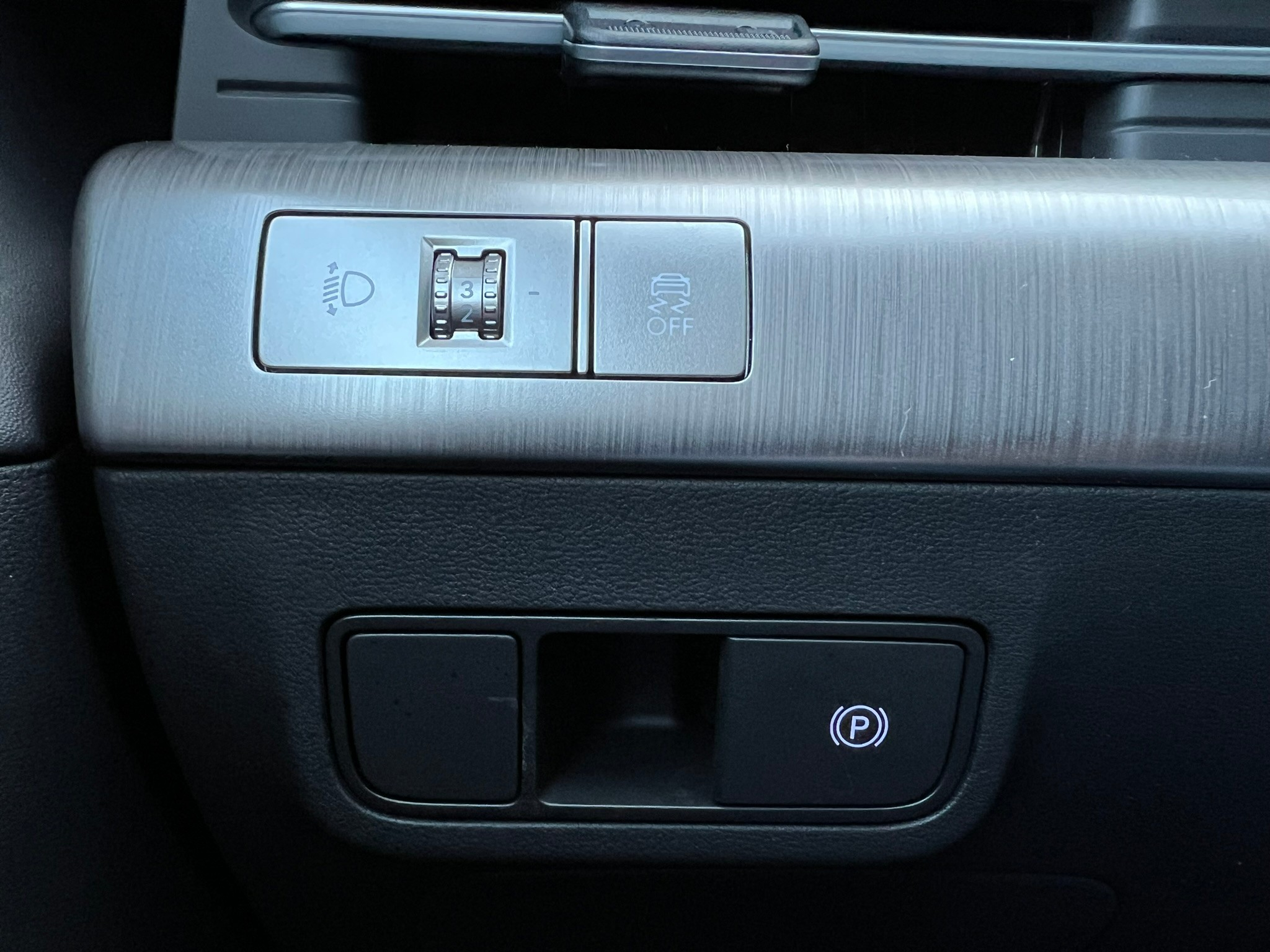 listing desktop thumbnail image 16