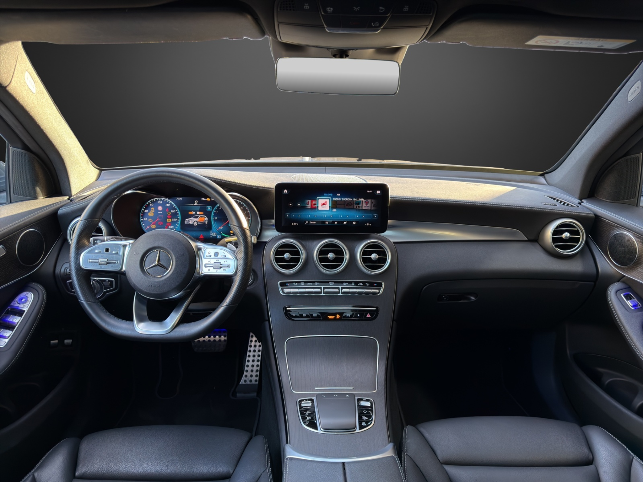 listing desktop thumbnail image 9