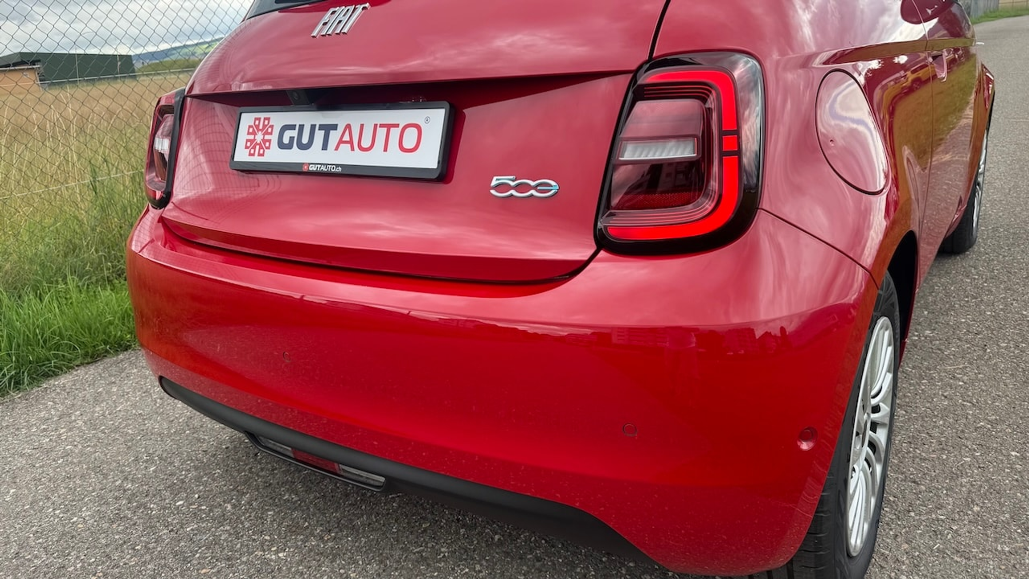 listing desktop thumbnail image 11