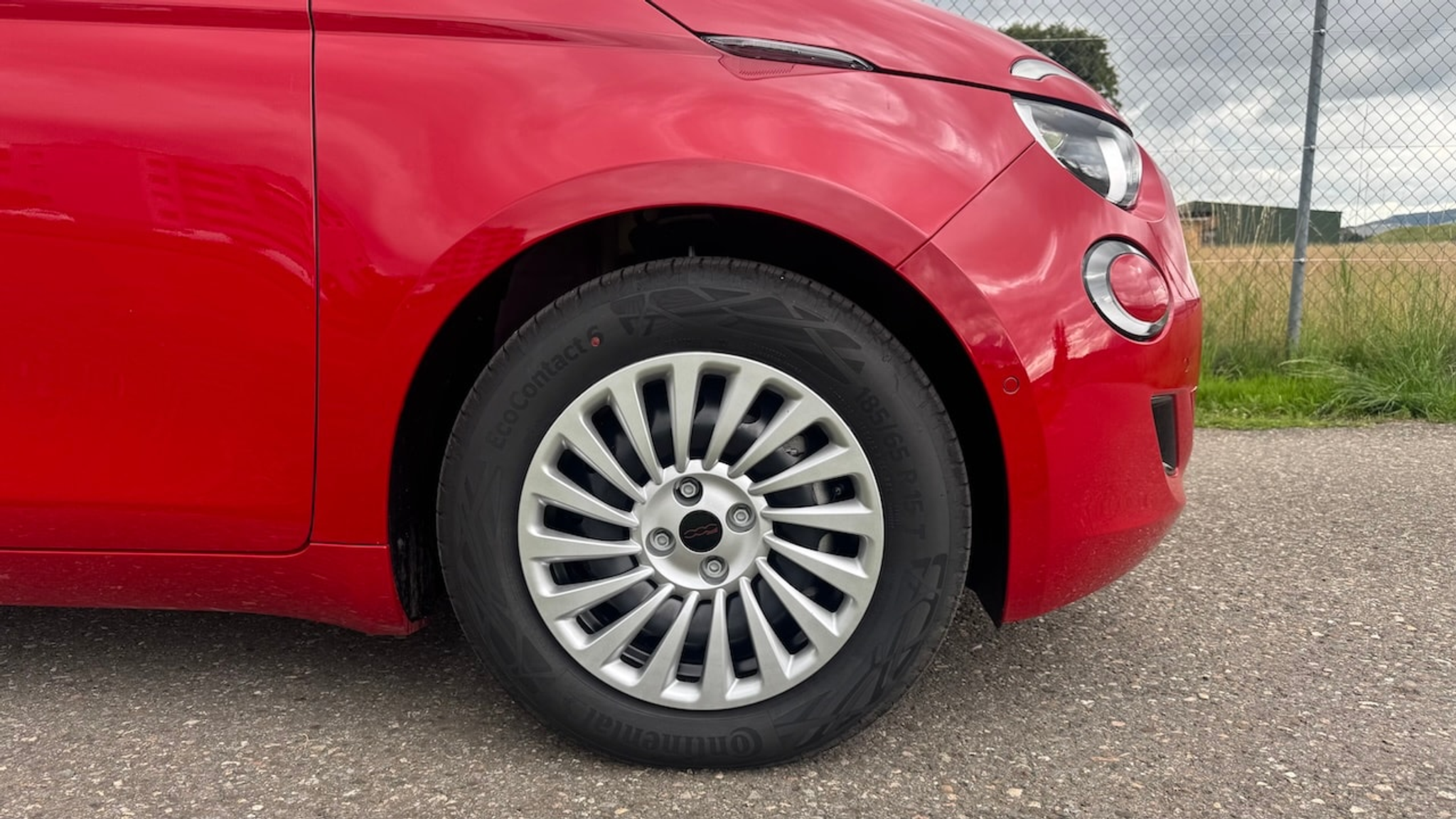 listing desktop thumbnail image 9