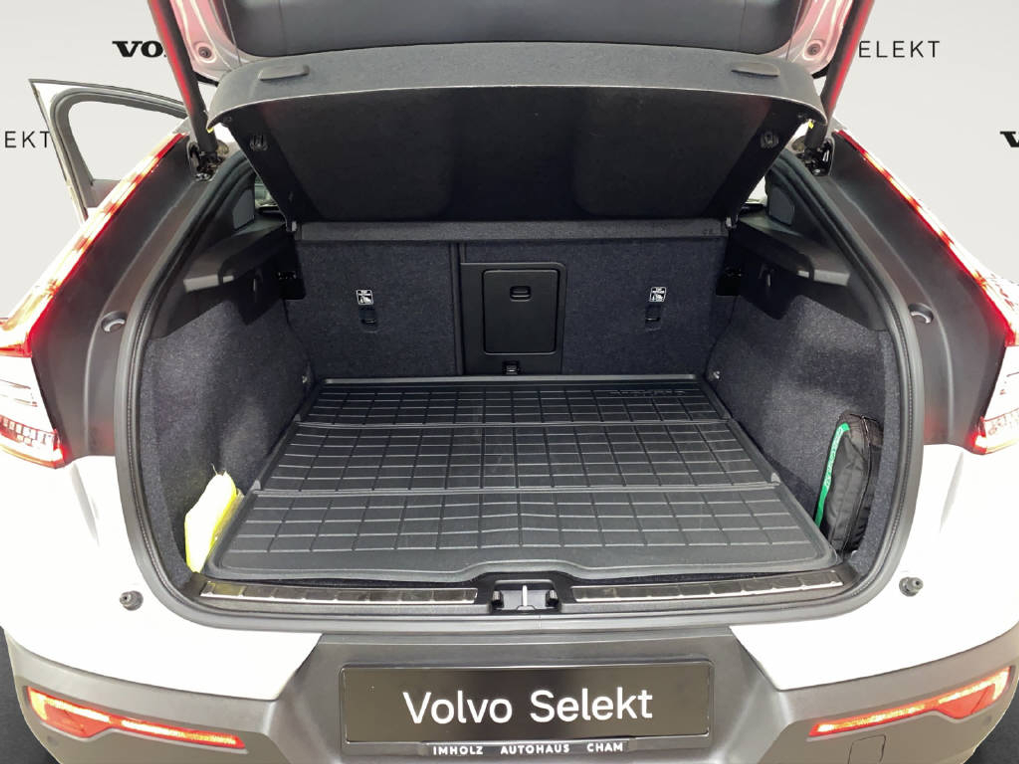 listing desktop thumbnail image 13