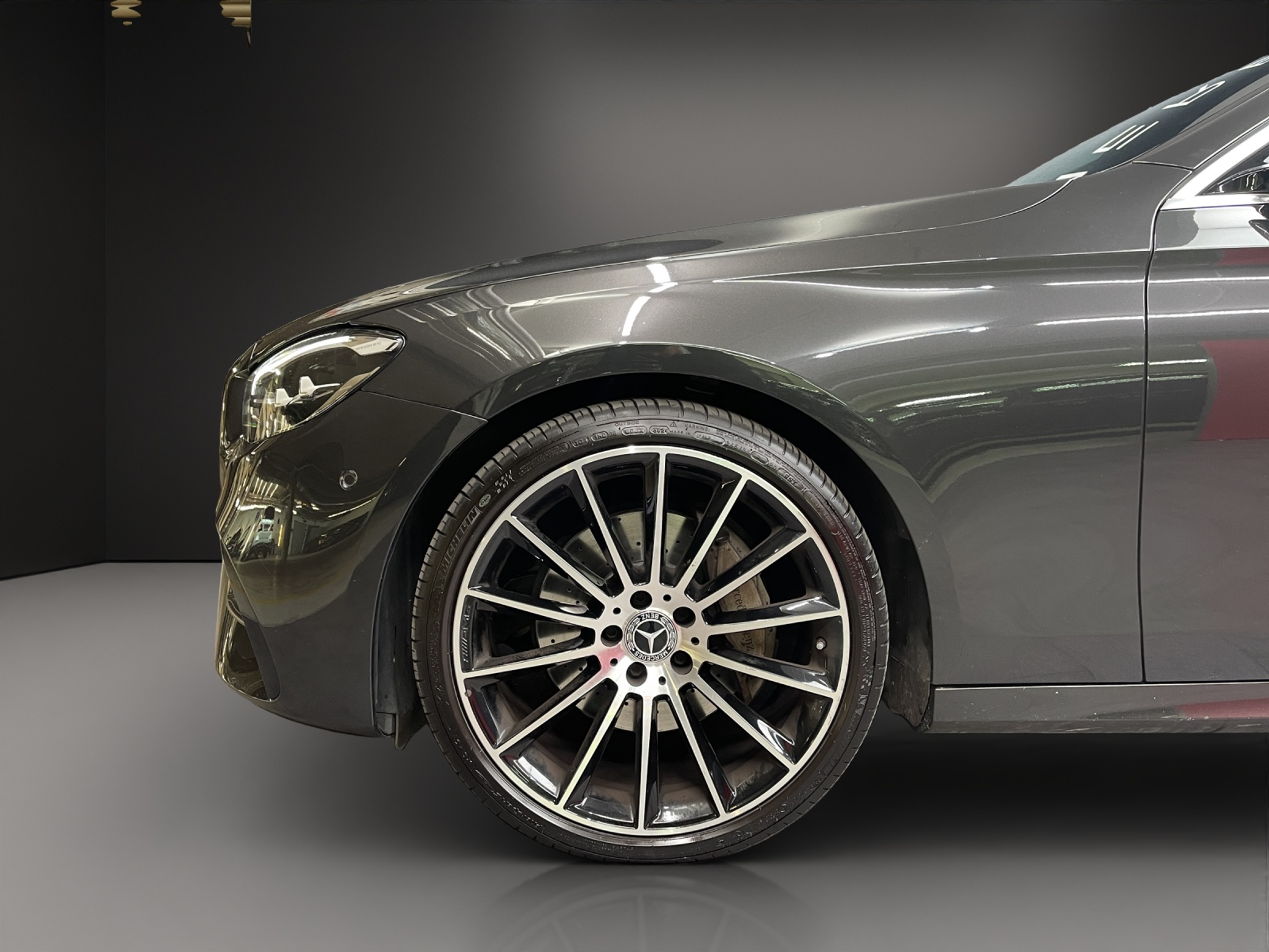 listing desktop thumbnail image 5