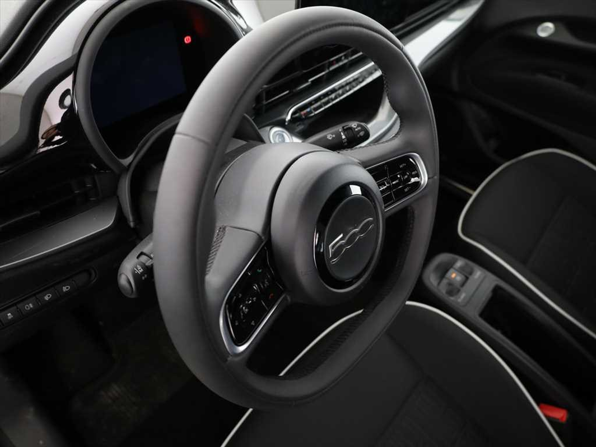 listing desktop thumbnail image 6