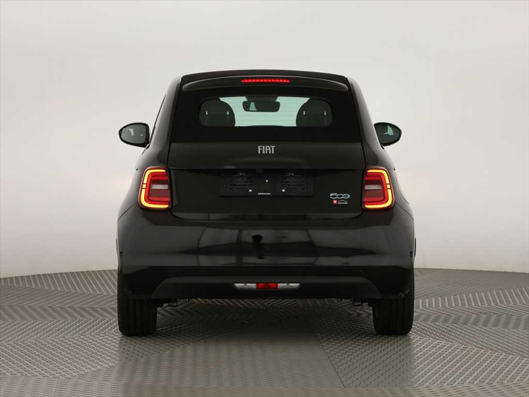 listing desktop thumbnail image 4