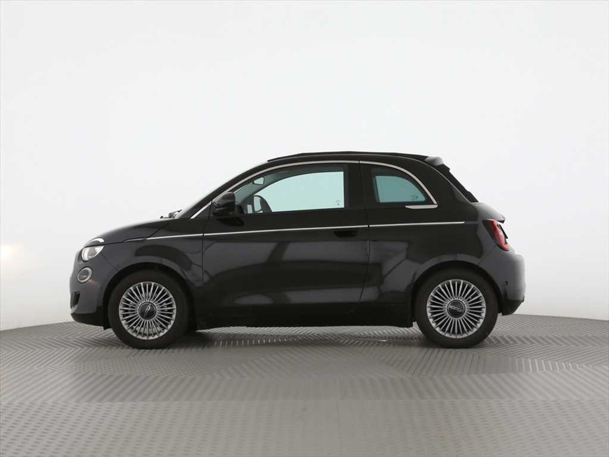 listing desktop thumbnail image 2