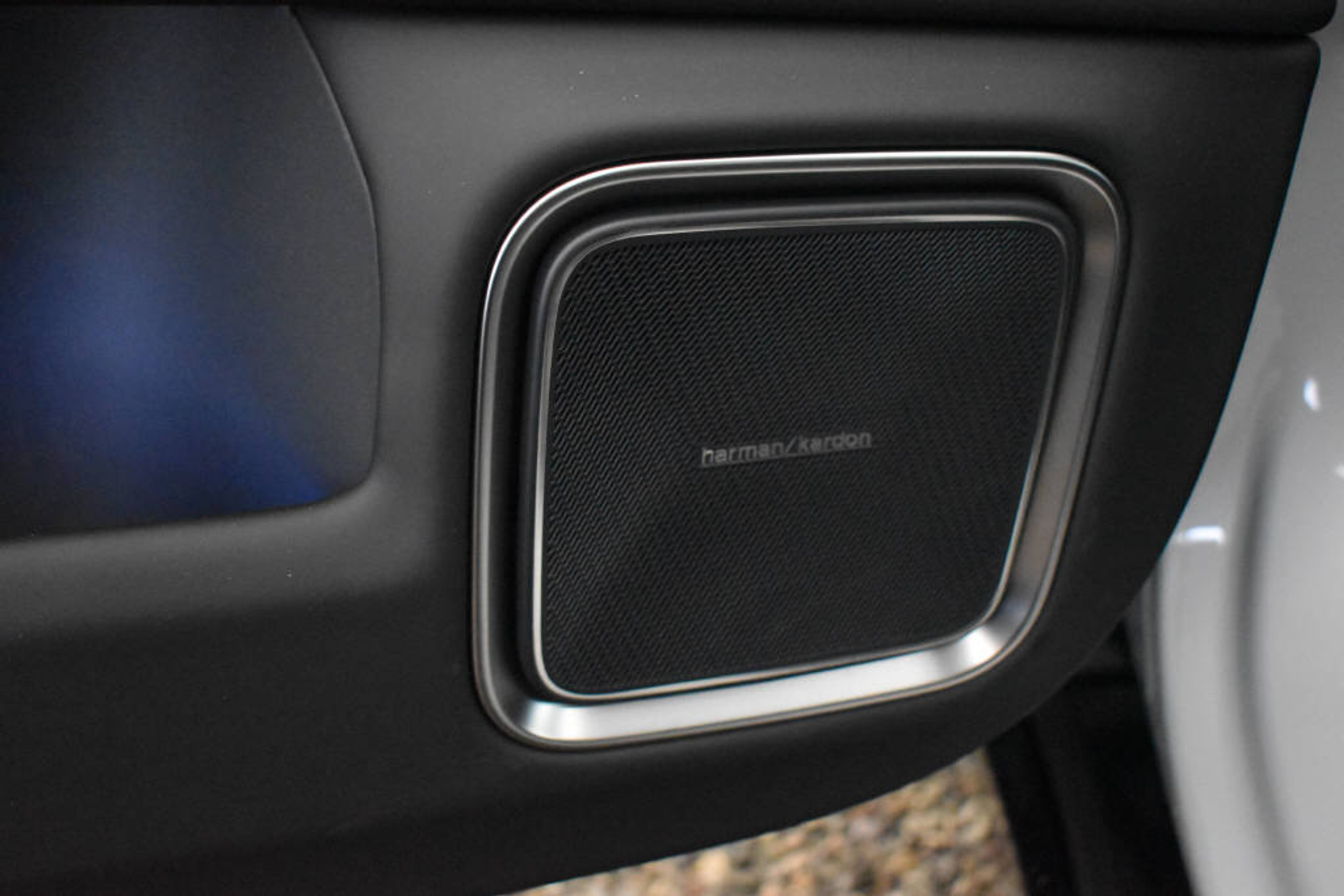 listing desktop thumbnail image 14