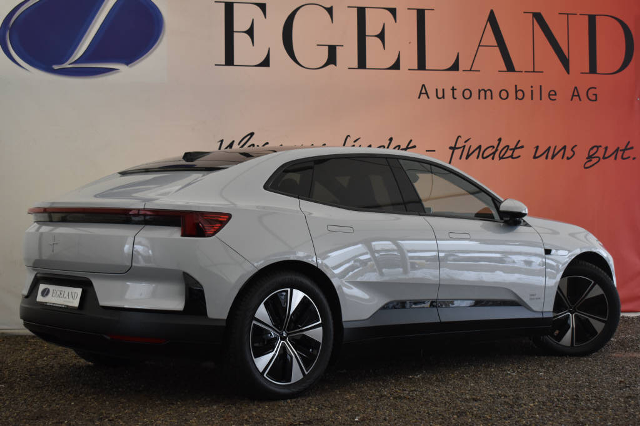 listing desktop thumbnail image 2