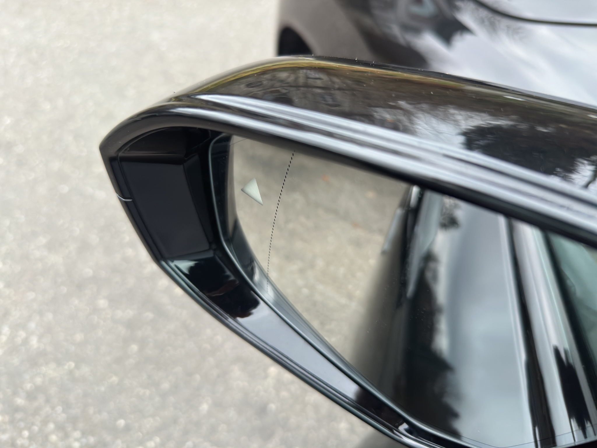 listing desktop thumbnail image 17