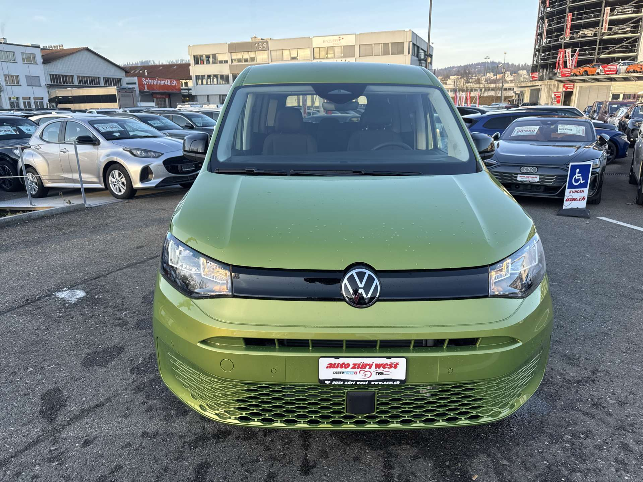 listing desktop thumbnail image 13