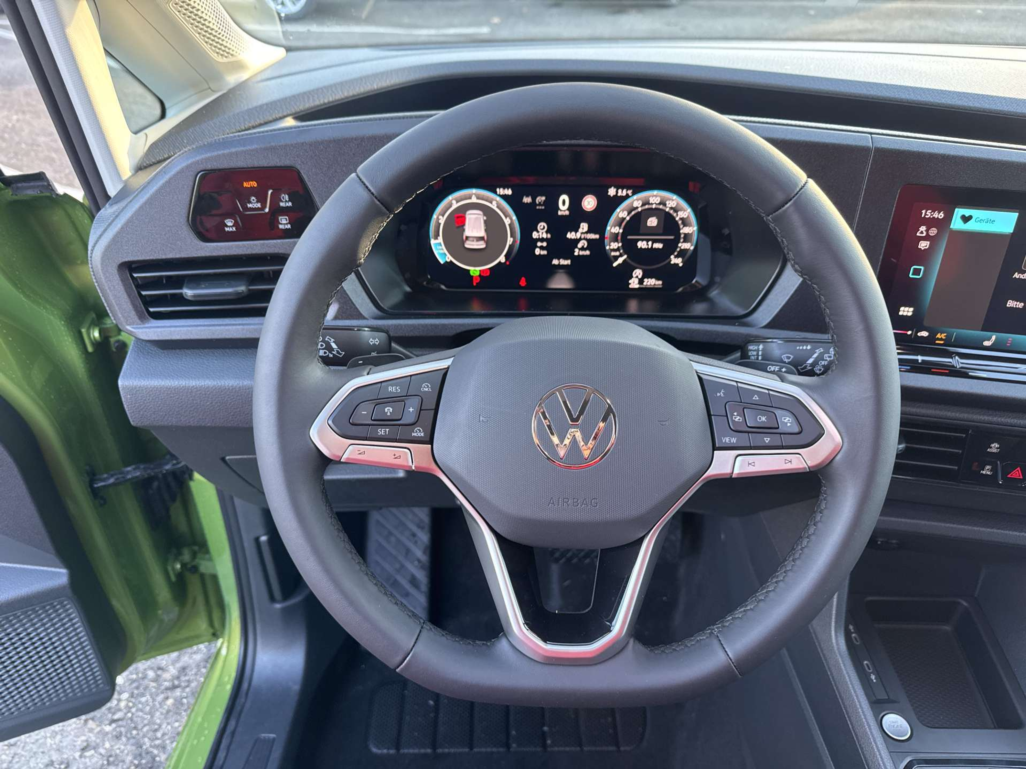 listing desktop thumbnail image 15