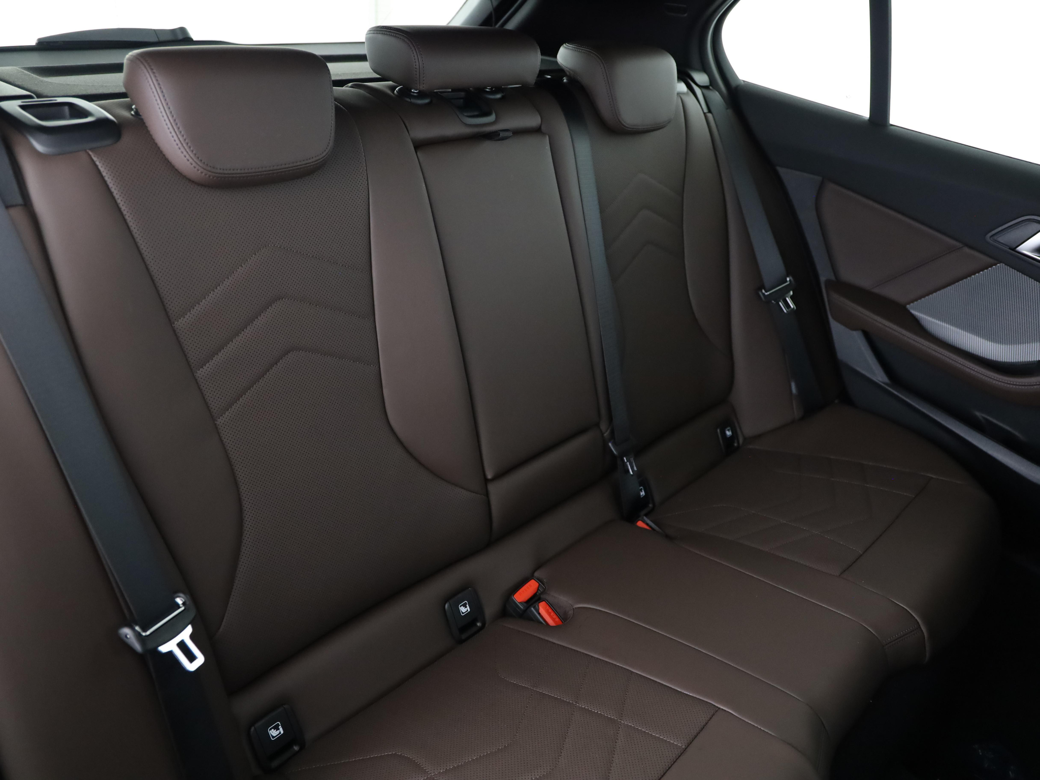 listing desktop thumbnail image 14