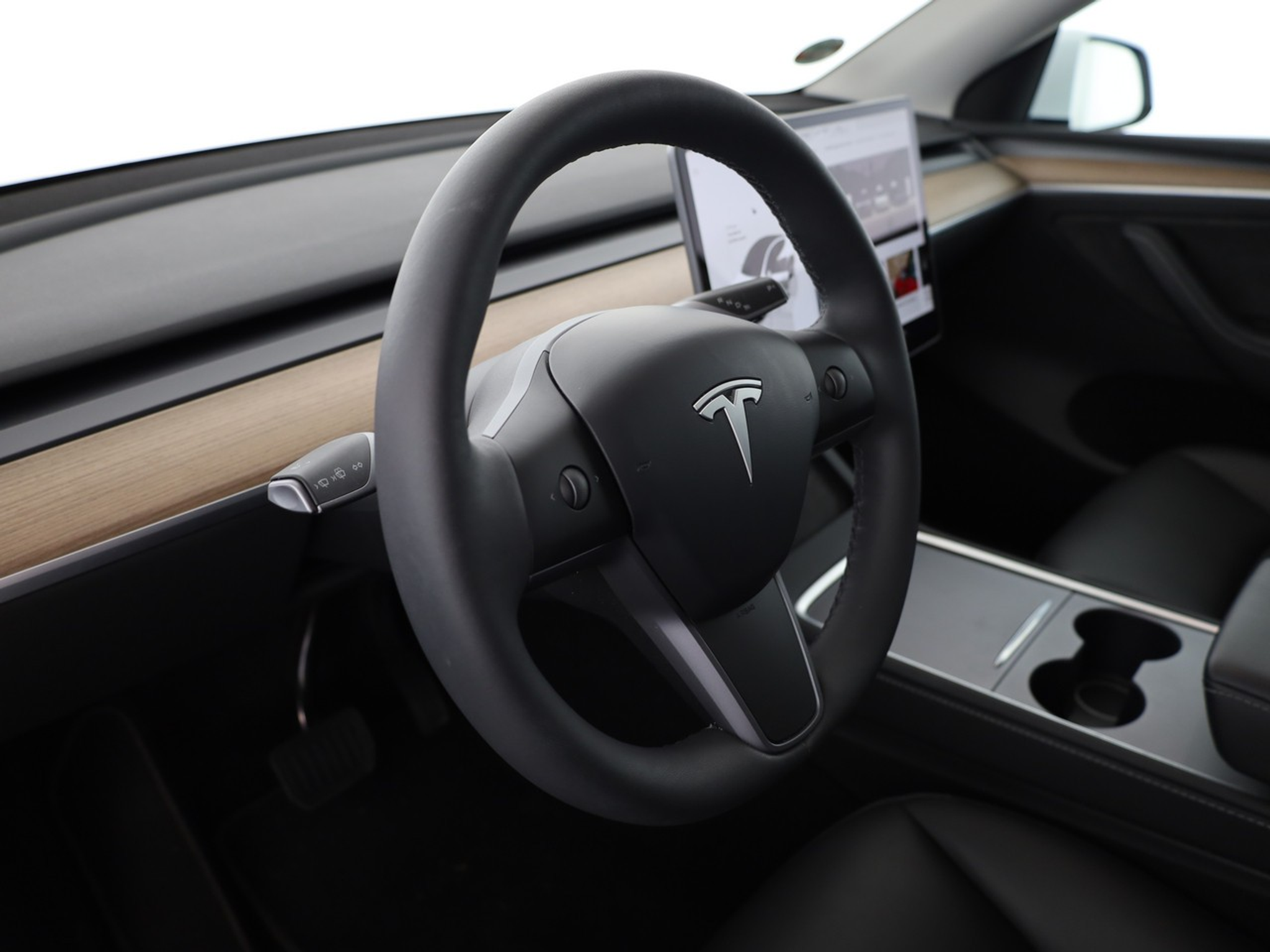 listing desktop thumbnail image 7