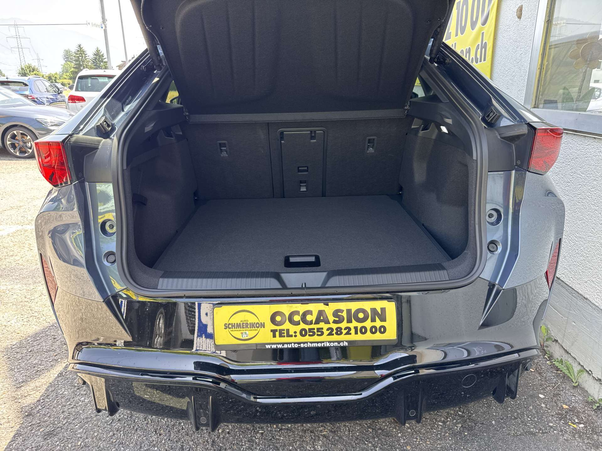 listing desktop thumbnail image 8