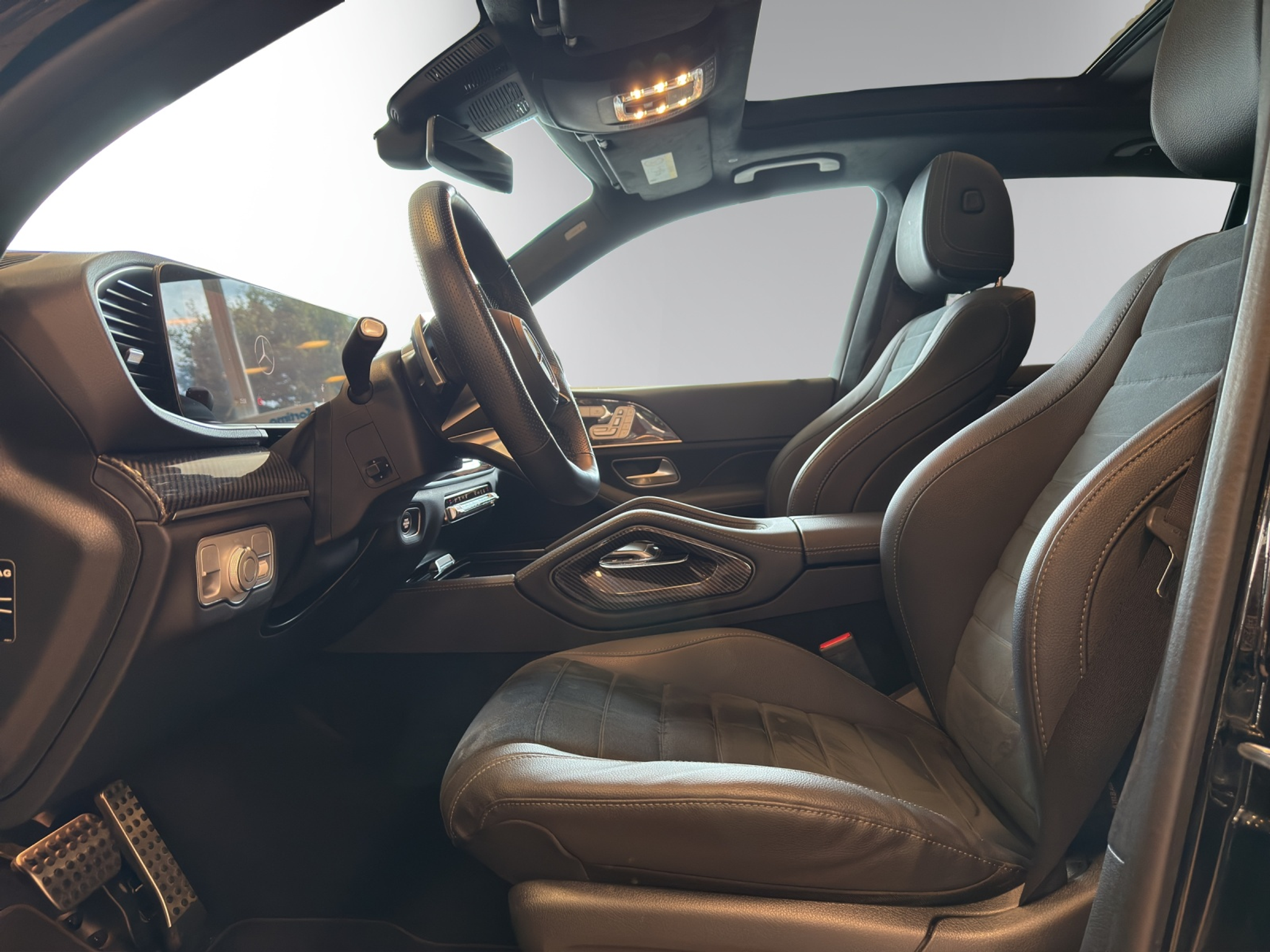 listing desktop thumbnail image 7