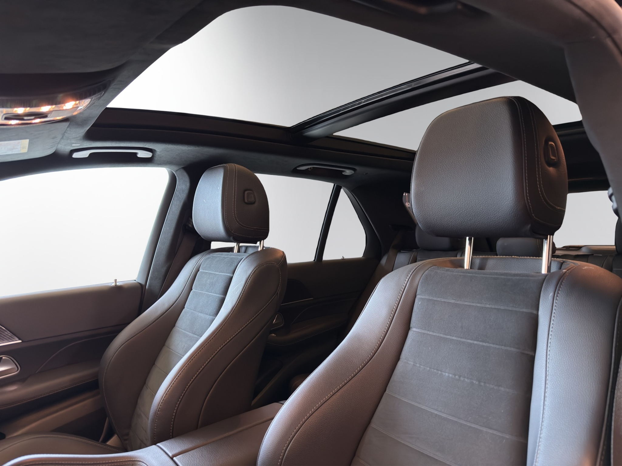 listing desktop thumbnail image 9