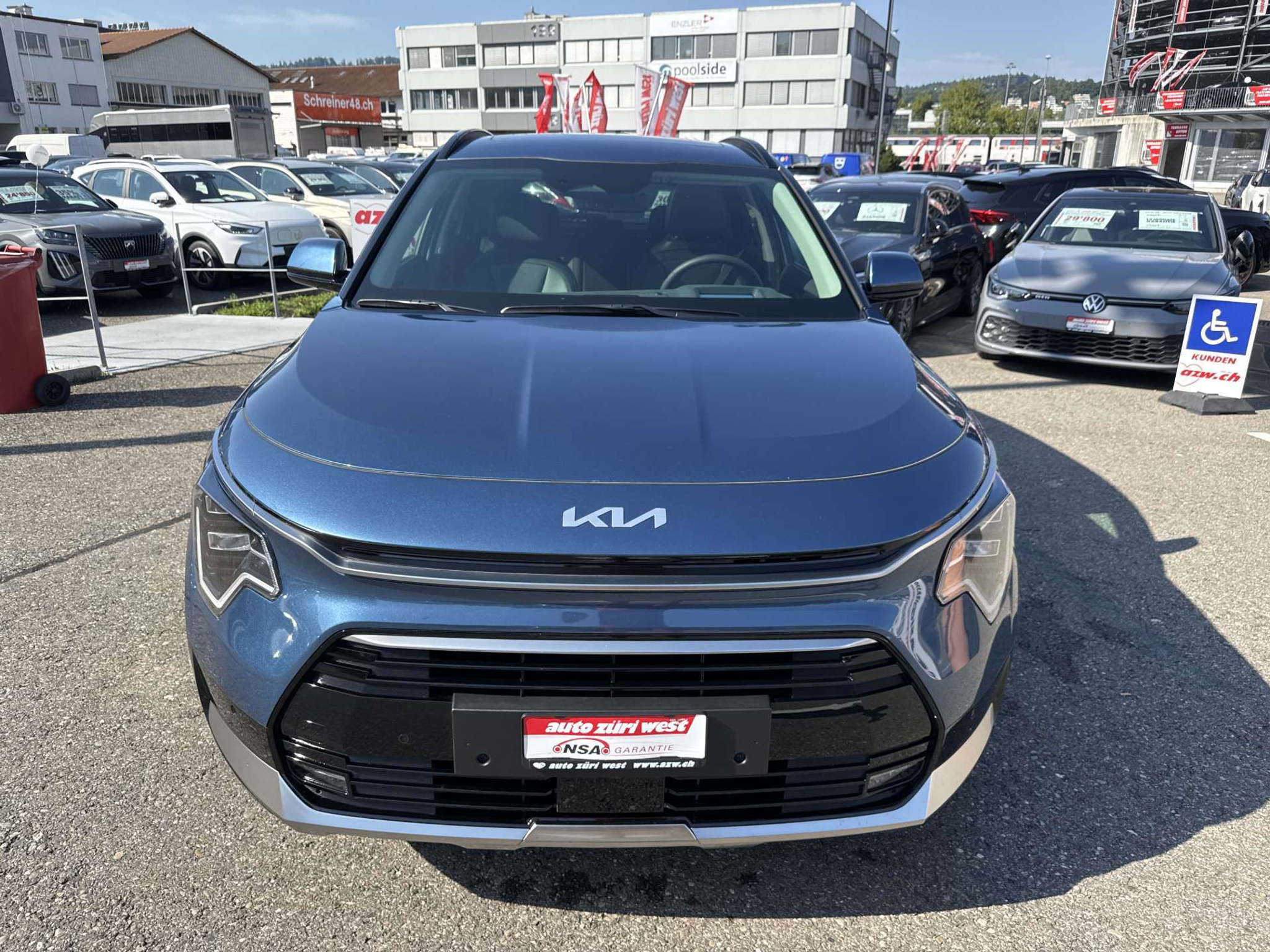 listing desktop thumbnail image 12