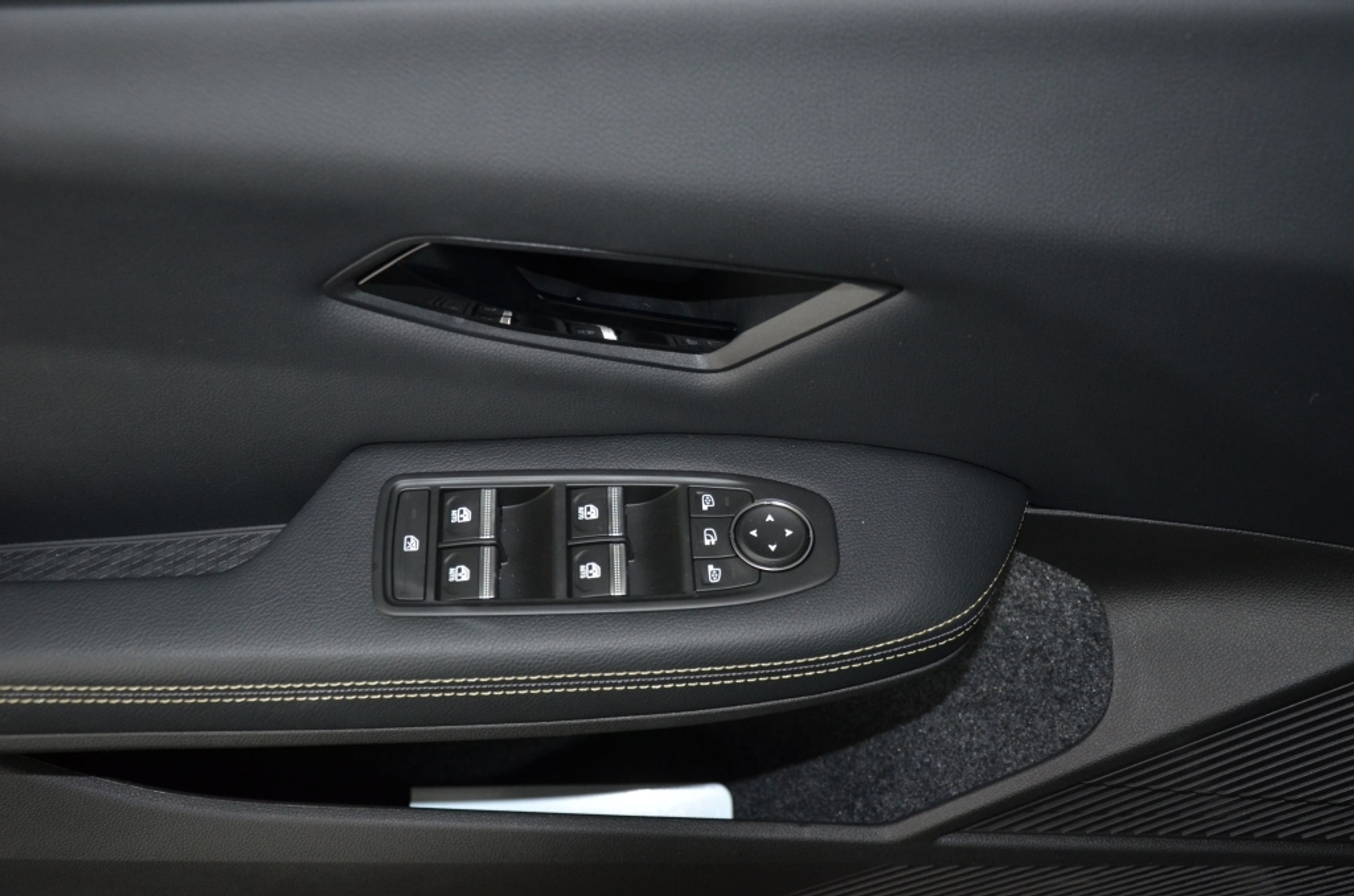 listing desktop thumbnail image 23