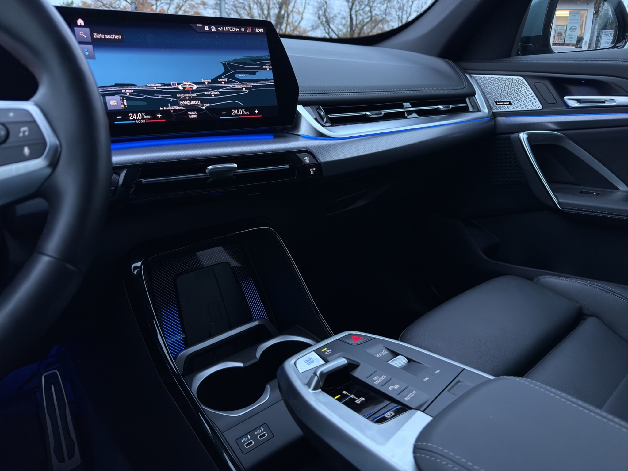 listing desktop thumbnail image 27