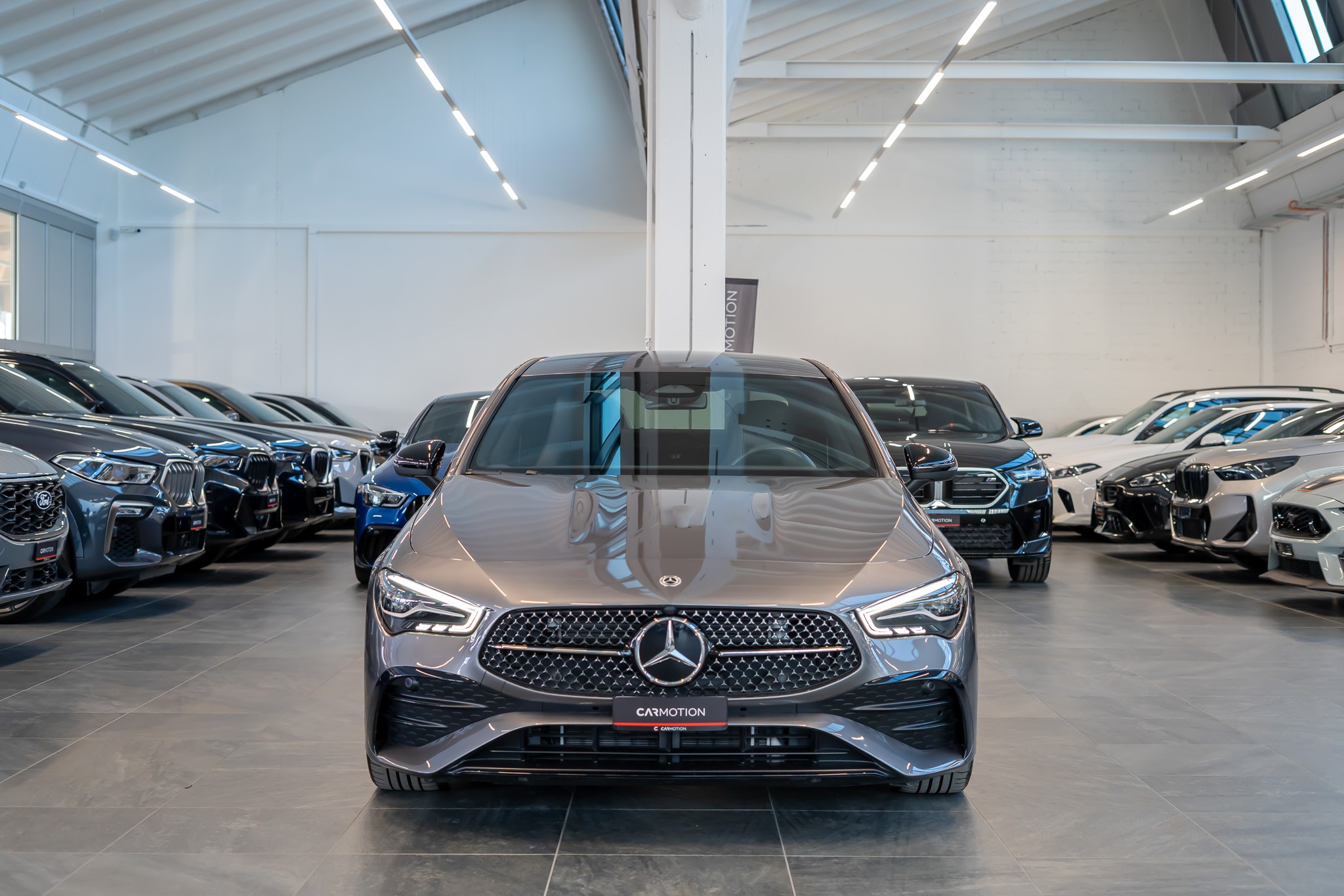 listing desktop thumbnail image 1