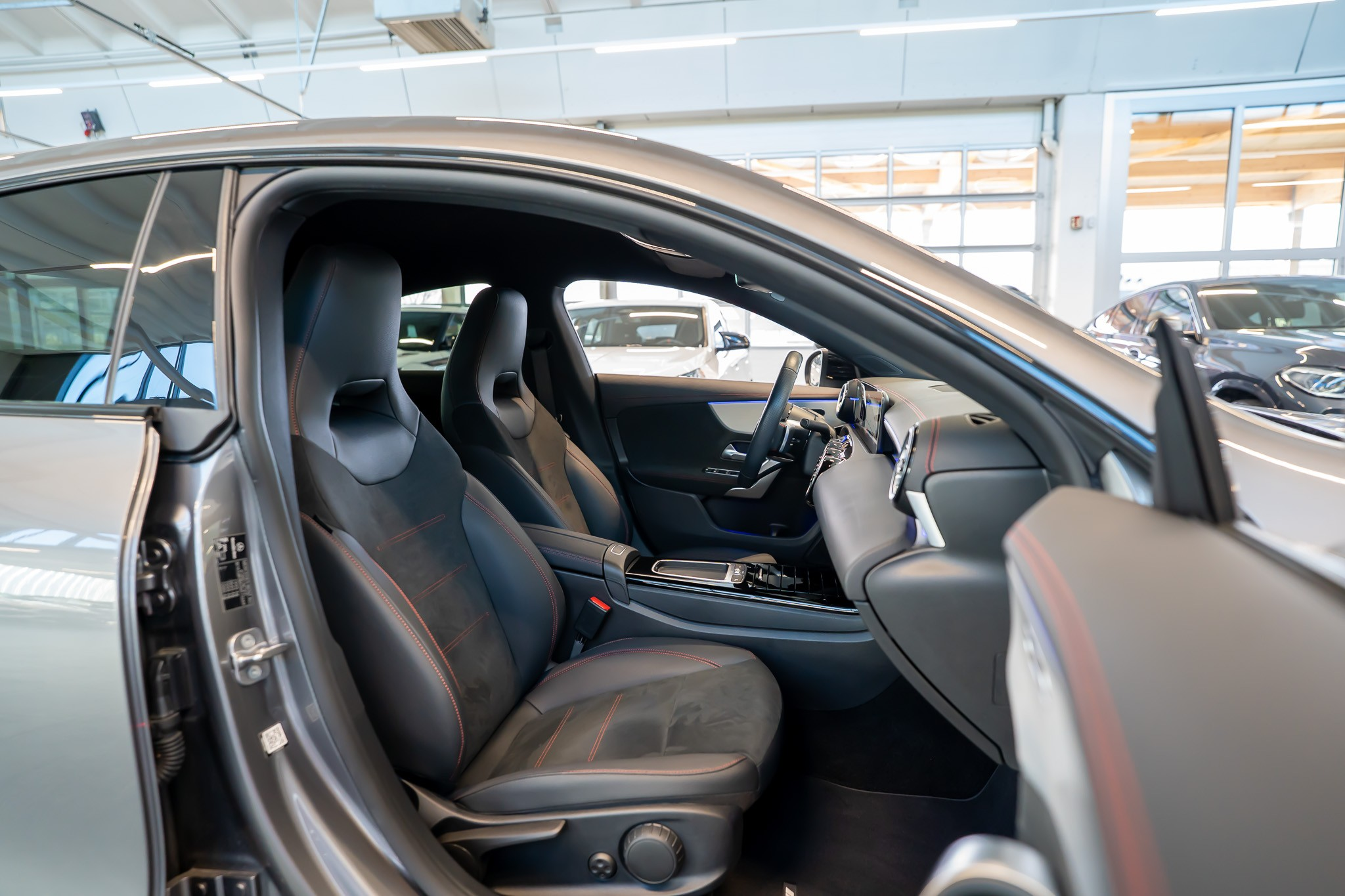 listing desktop thumbnail image 12