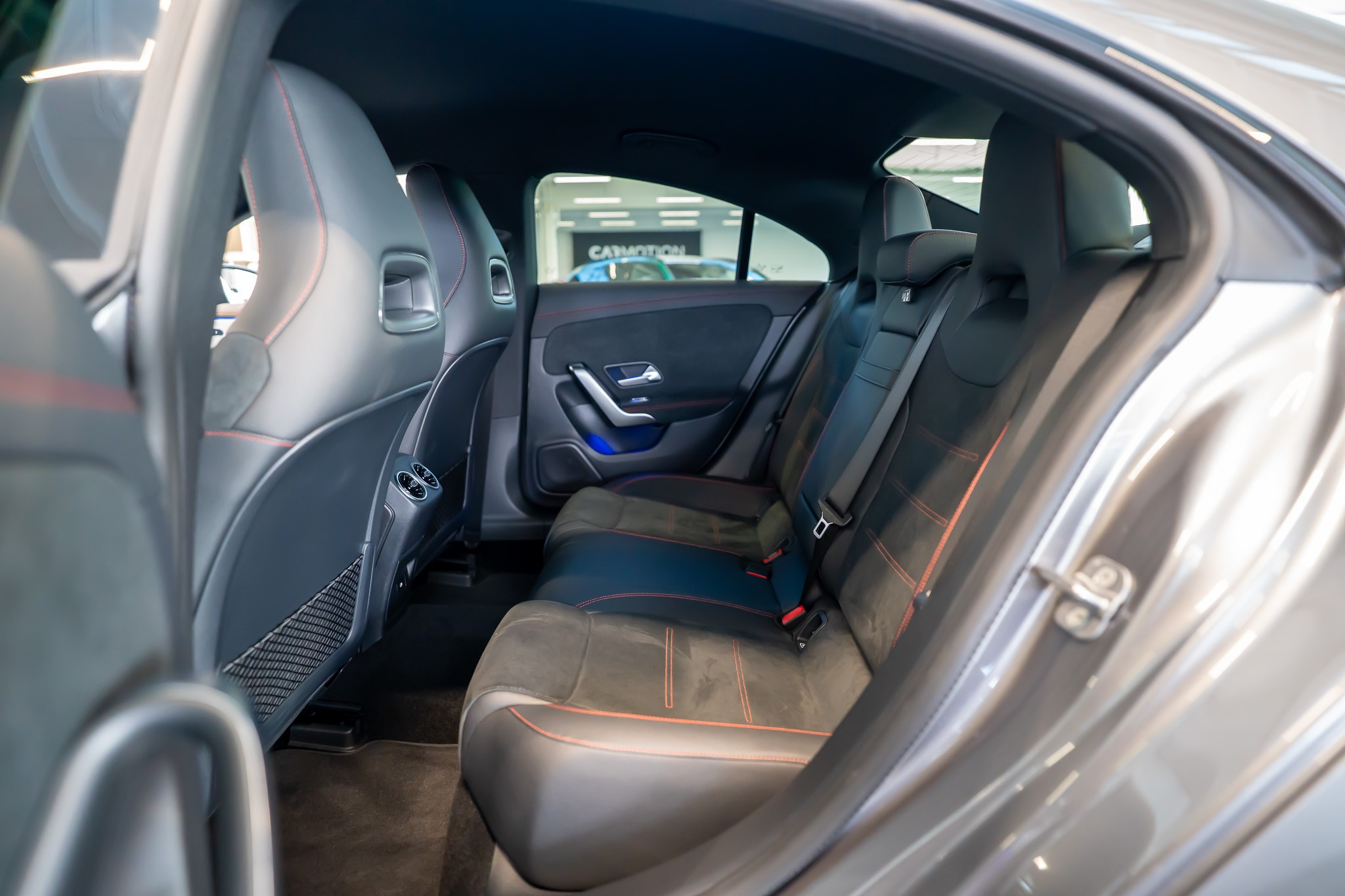 listing desktop thumbnail image 10